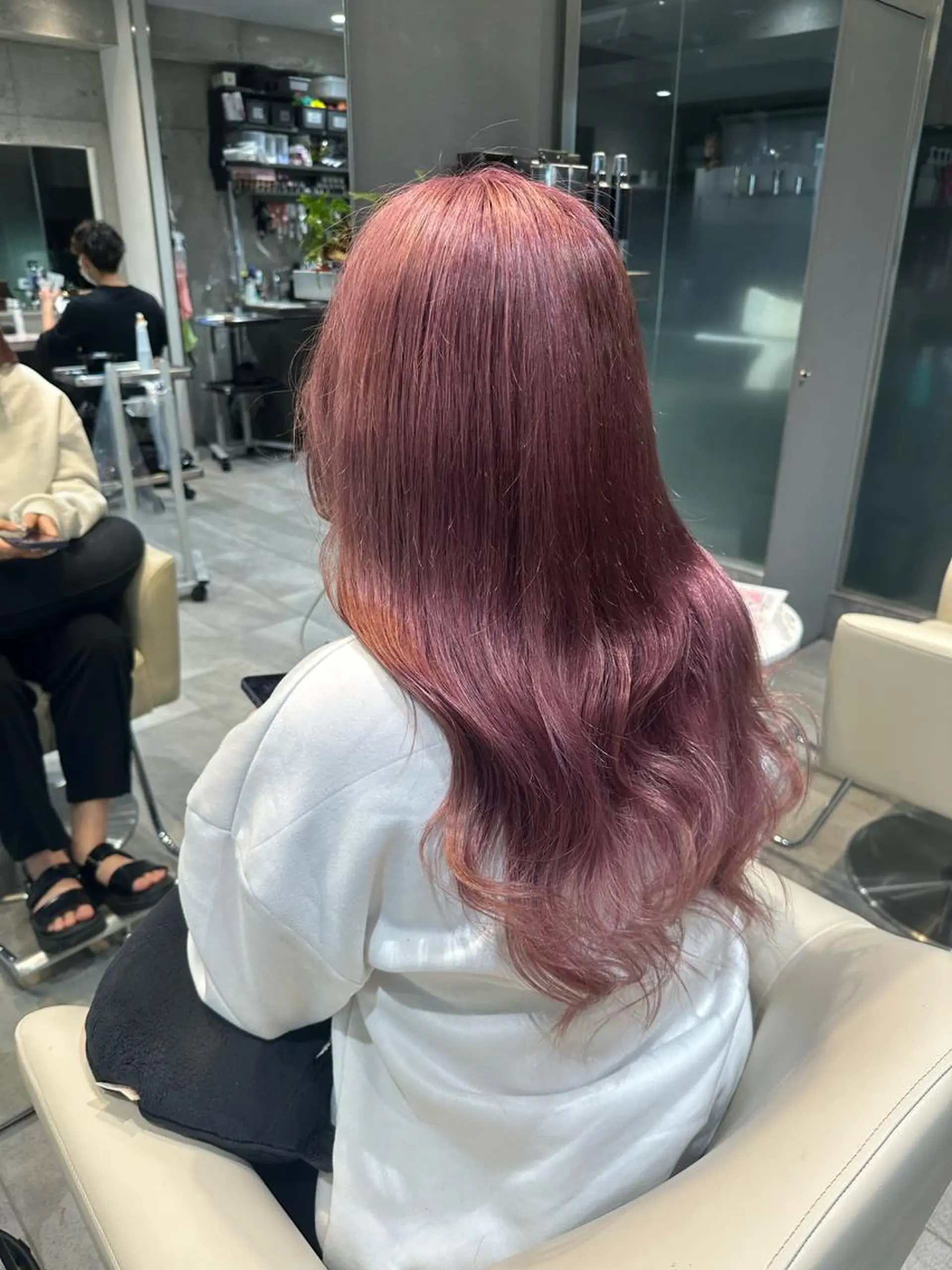 ロング カラー ラベンダーカラー ラベンダーピンク ピンクカラー ブリーチなしカラー RURI🩵のヘアスタイル
