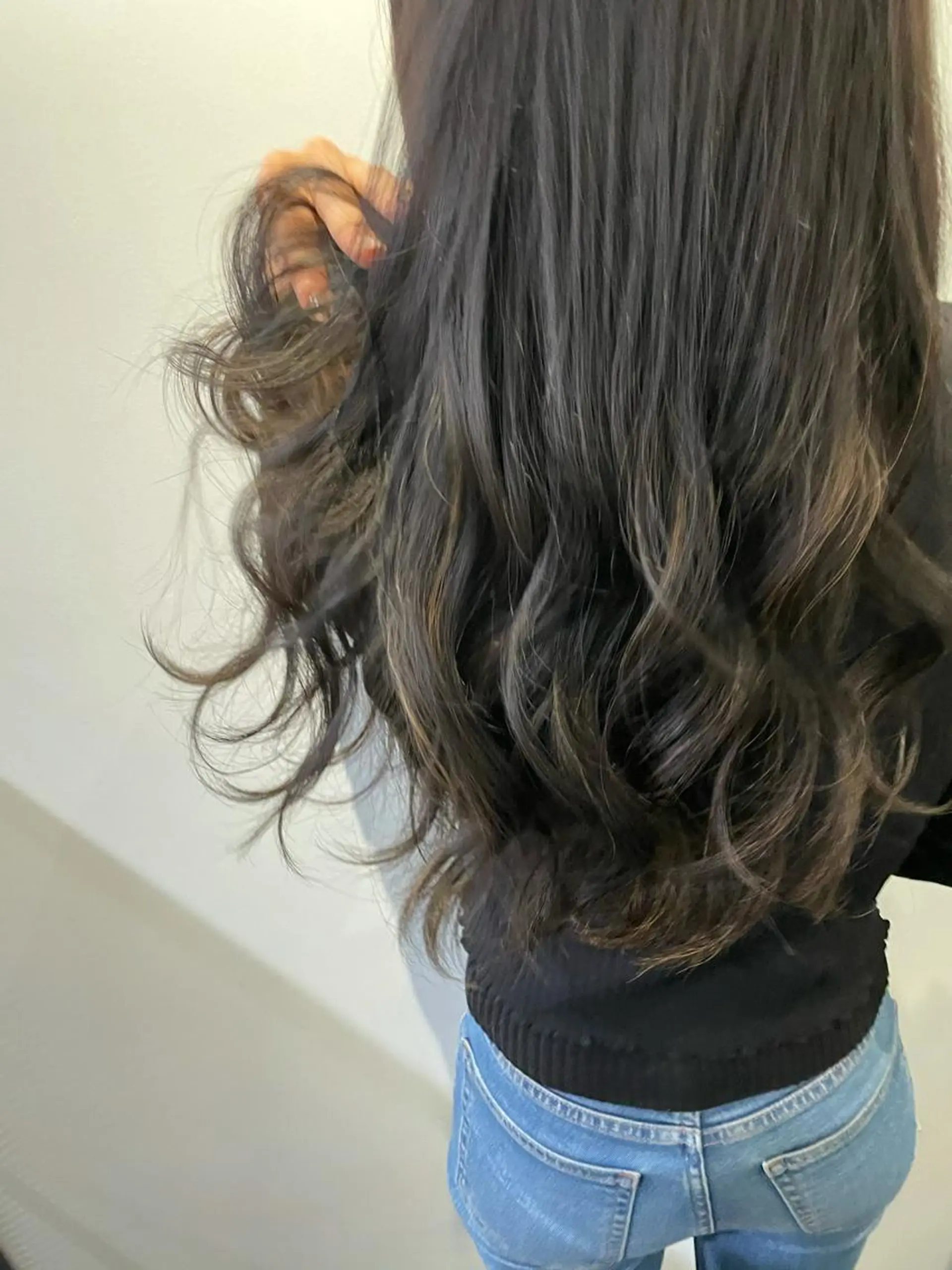 ロング カラー ハイライトカラー ハイライト 斉藤 瑞恵のヘアスタイル