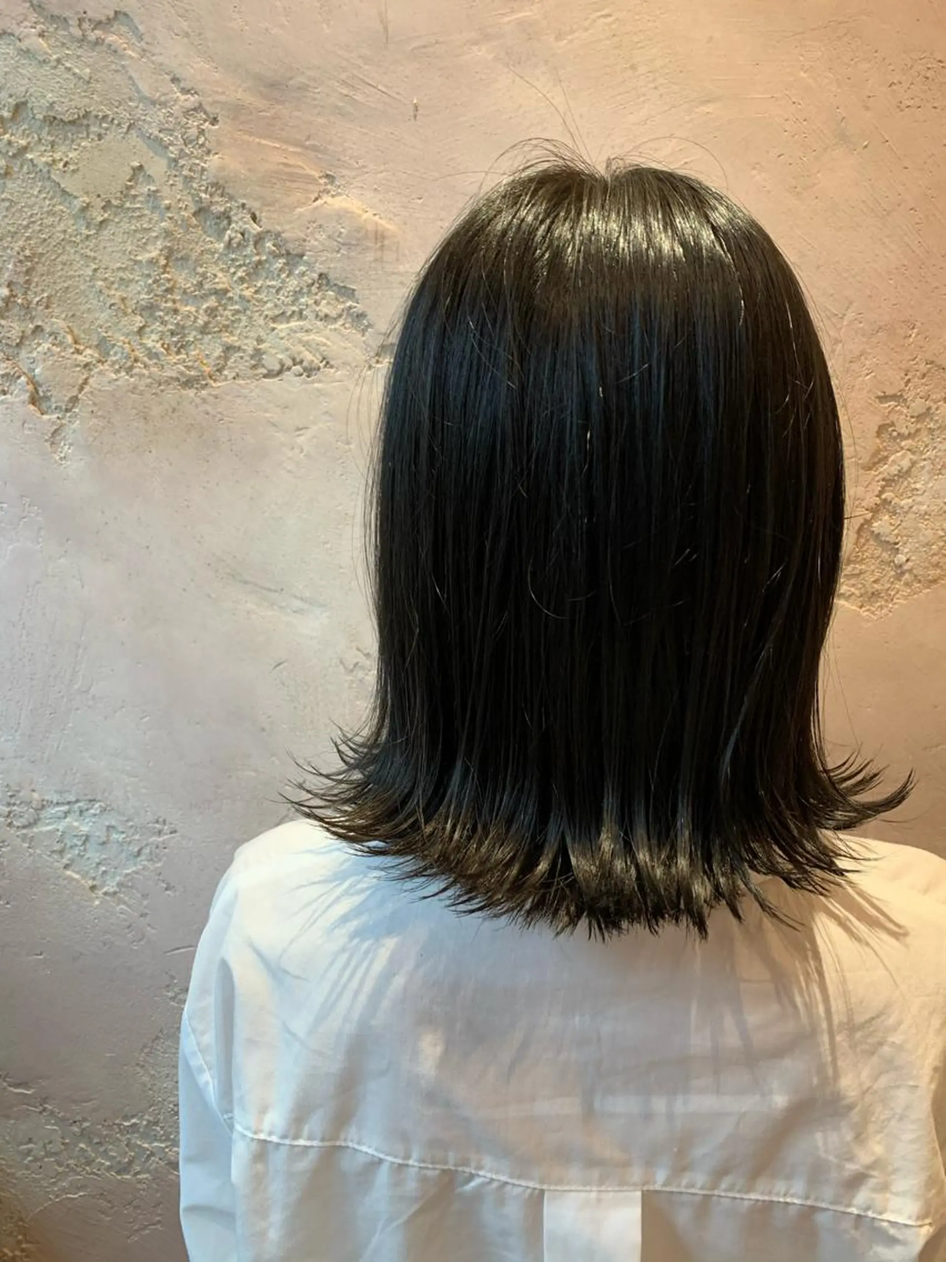 ミディアム カット ヘアカラー トリートメント レイヤーカット/ 顔周り 五島巨幹のヘアスタイル