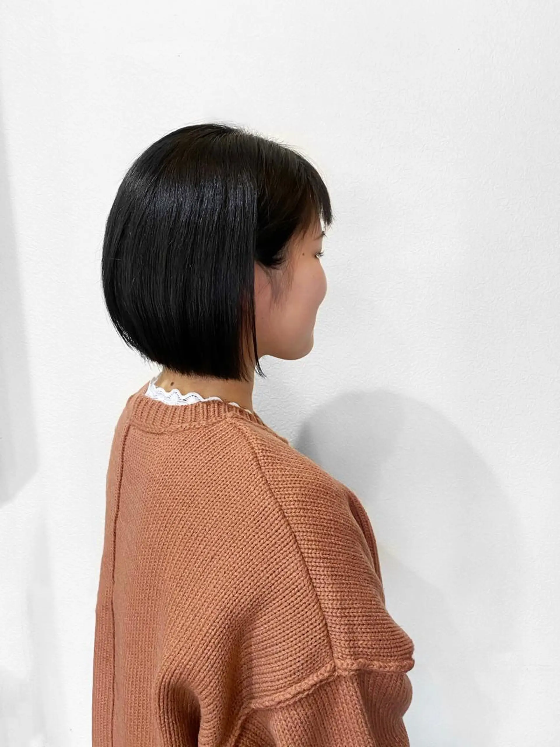 ショート ボブ カット トリートメント 三瓶 智広のヘアスタイル