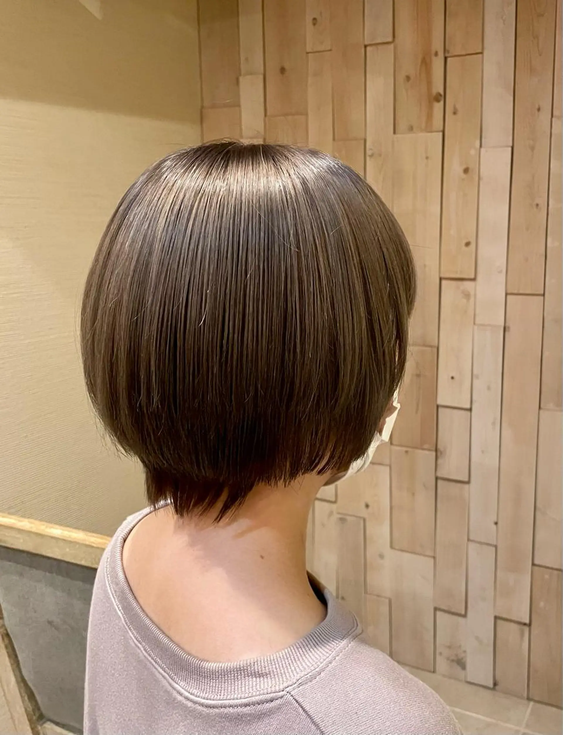 ショート カラー グレージュ ヘアカラー トリートメント 木村 一葵のヘアスタイル