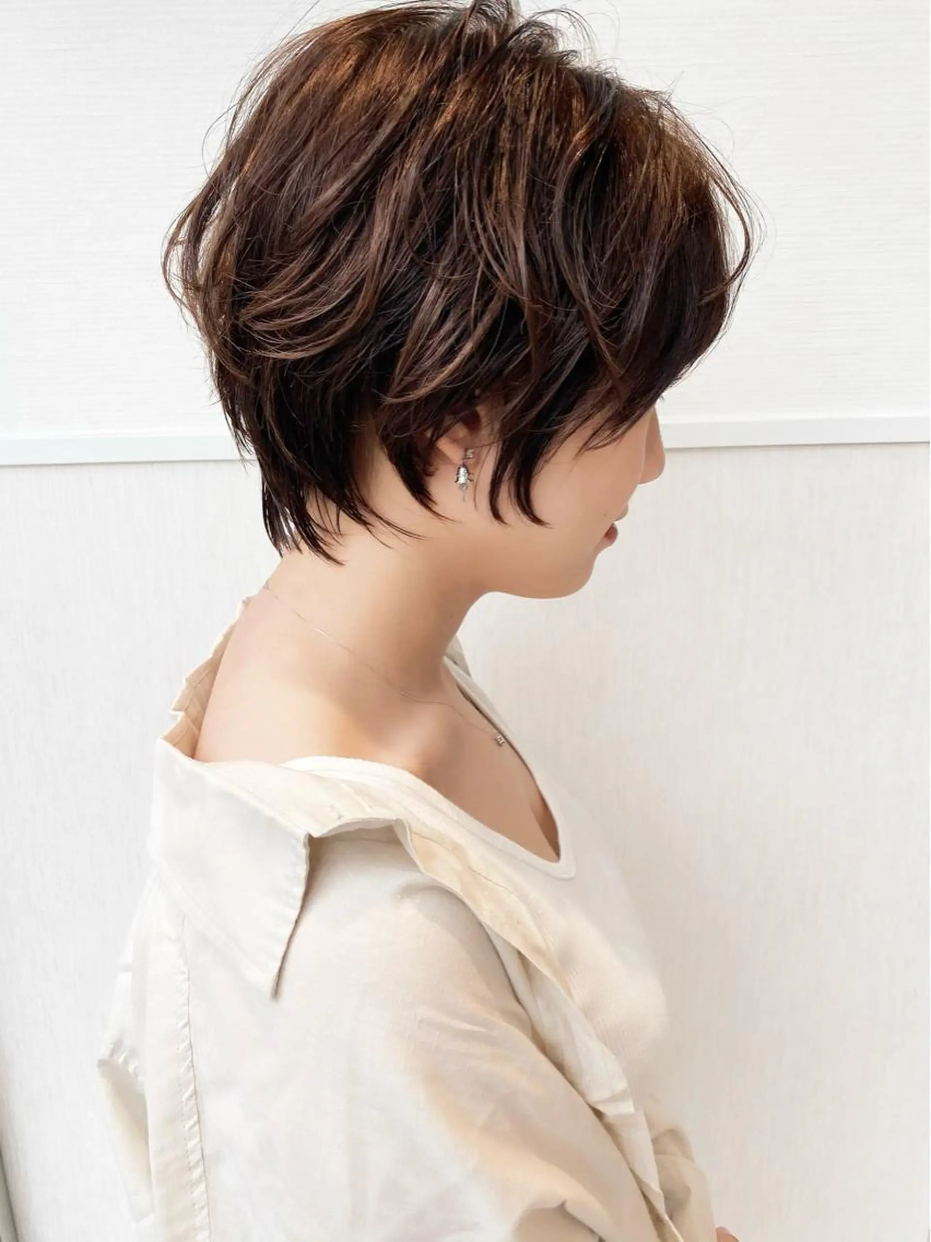 ショート 三鷹で1番ショート ボブをカットする新谷のヘアスタイル