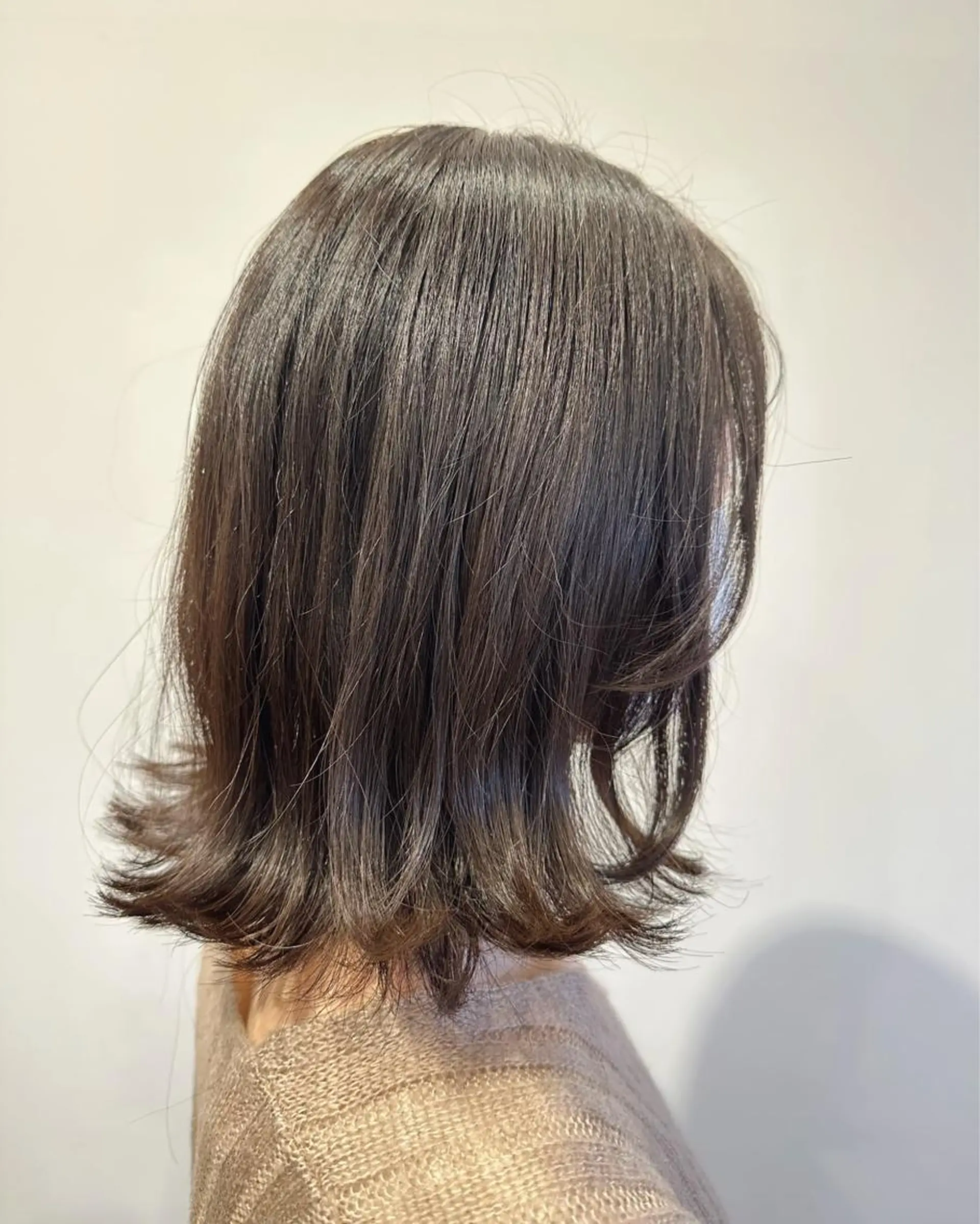 ミディアム カラー カット ヘアカラー トリートメント 多田 彩香のヘアスタイル