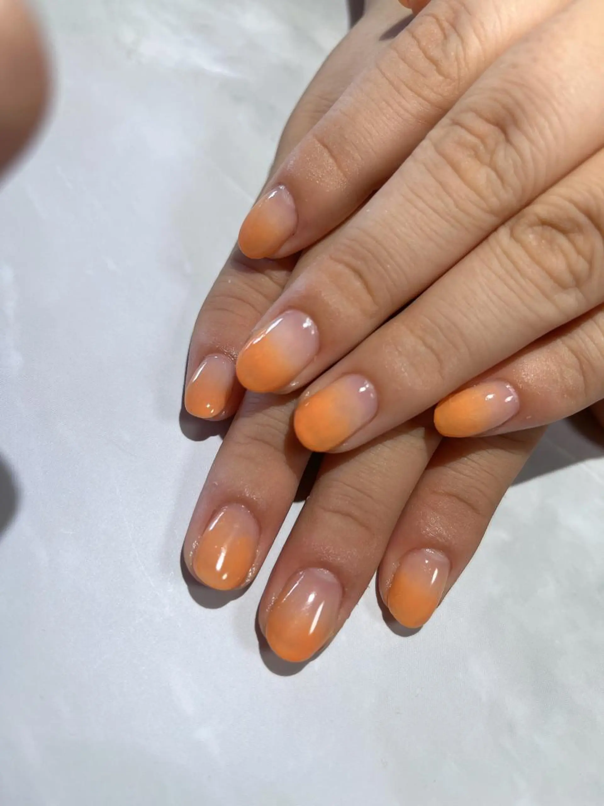 ネイル ジェルネイル グラデーション オレンジ パラジェル 上村 未来のネイルデザイン