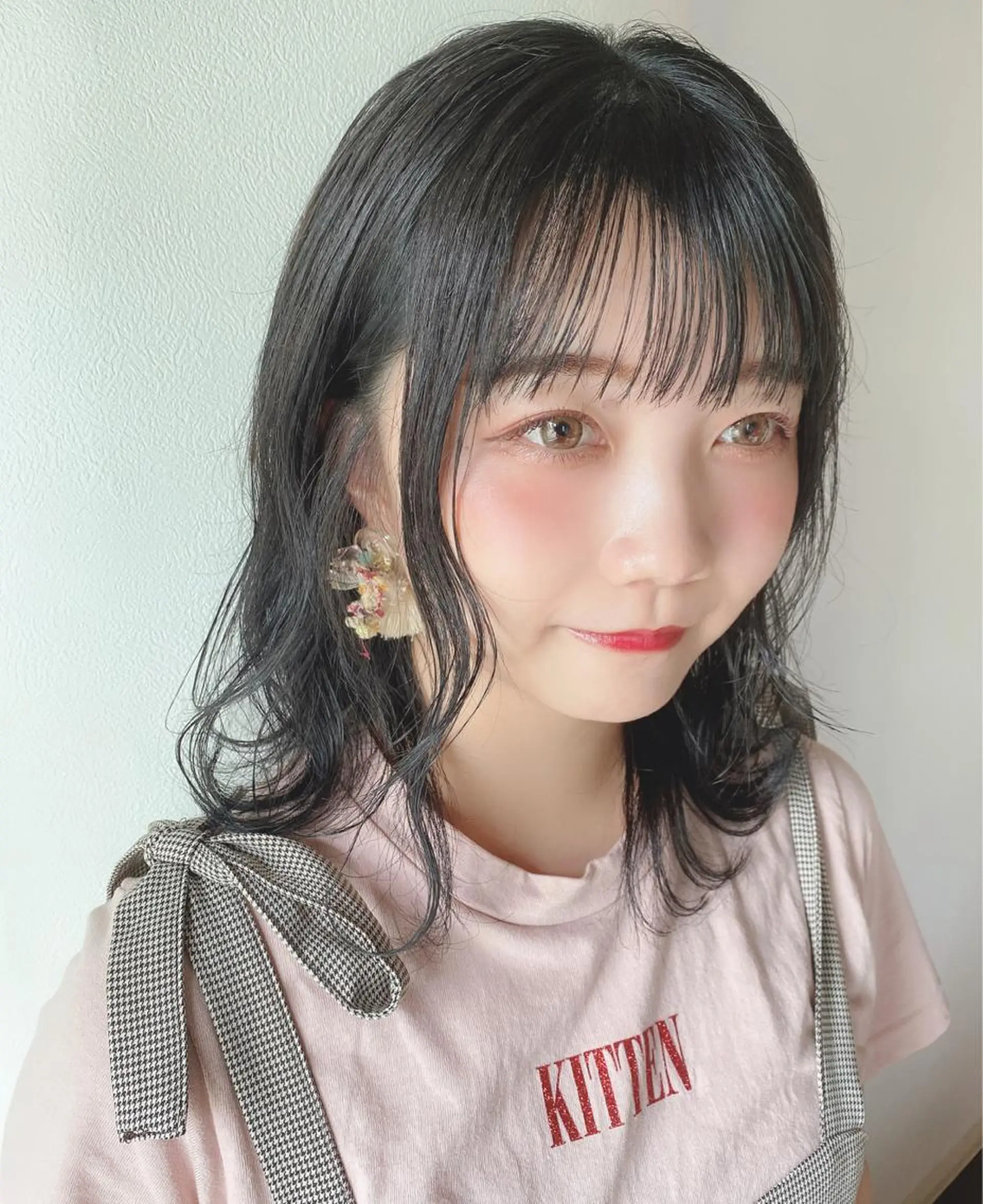 セミロング くせ毛×ショート 上岡勇祐のヘアスタイル