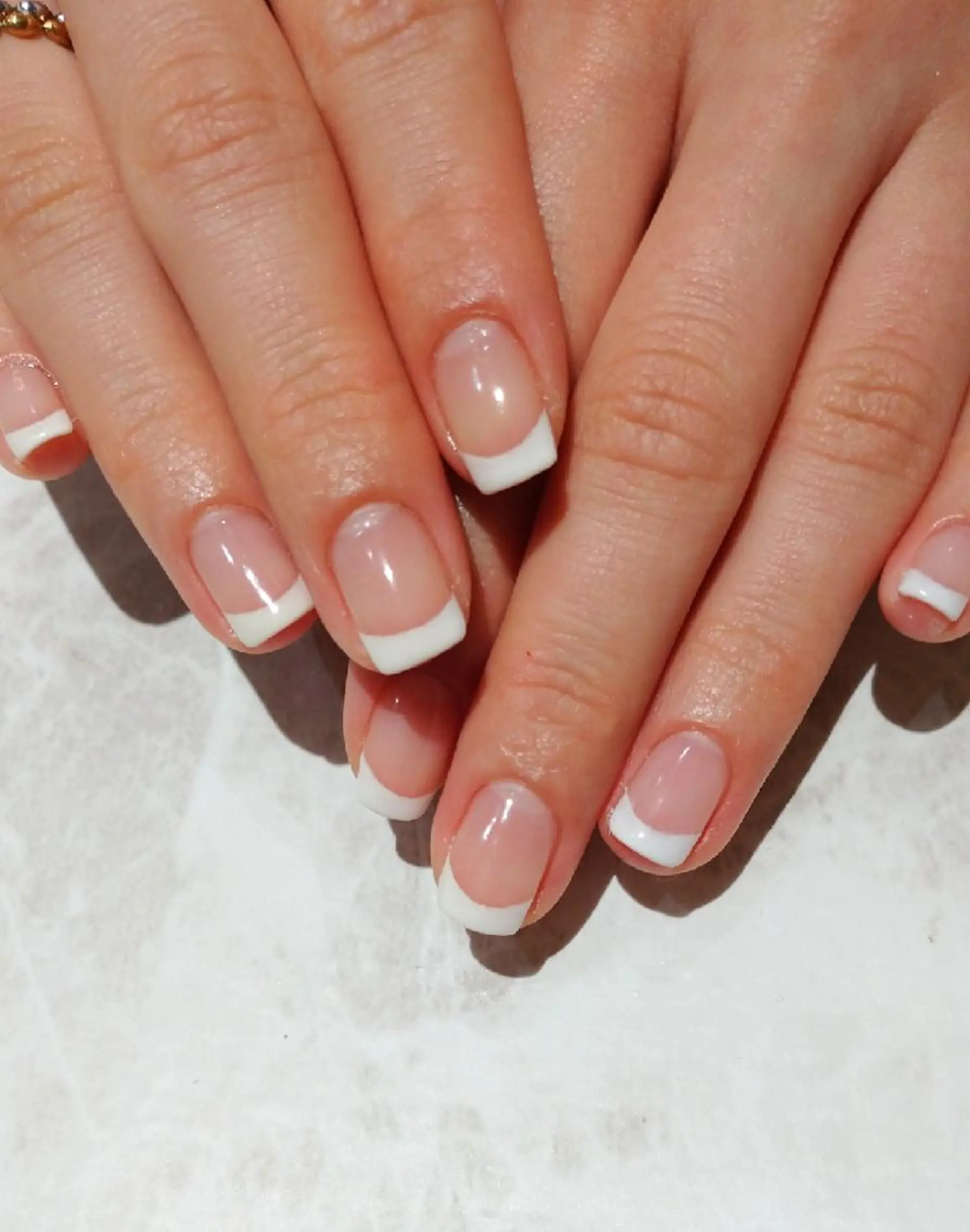 ネイル フレンチネイル ハンドネイル 會田 瑠衣のネイルデザイン