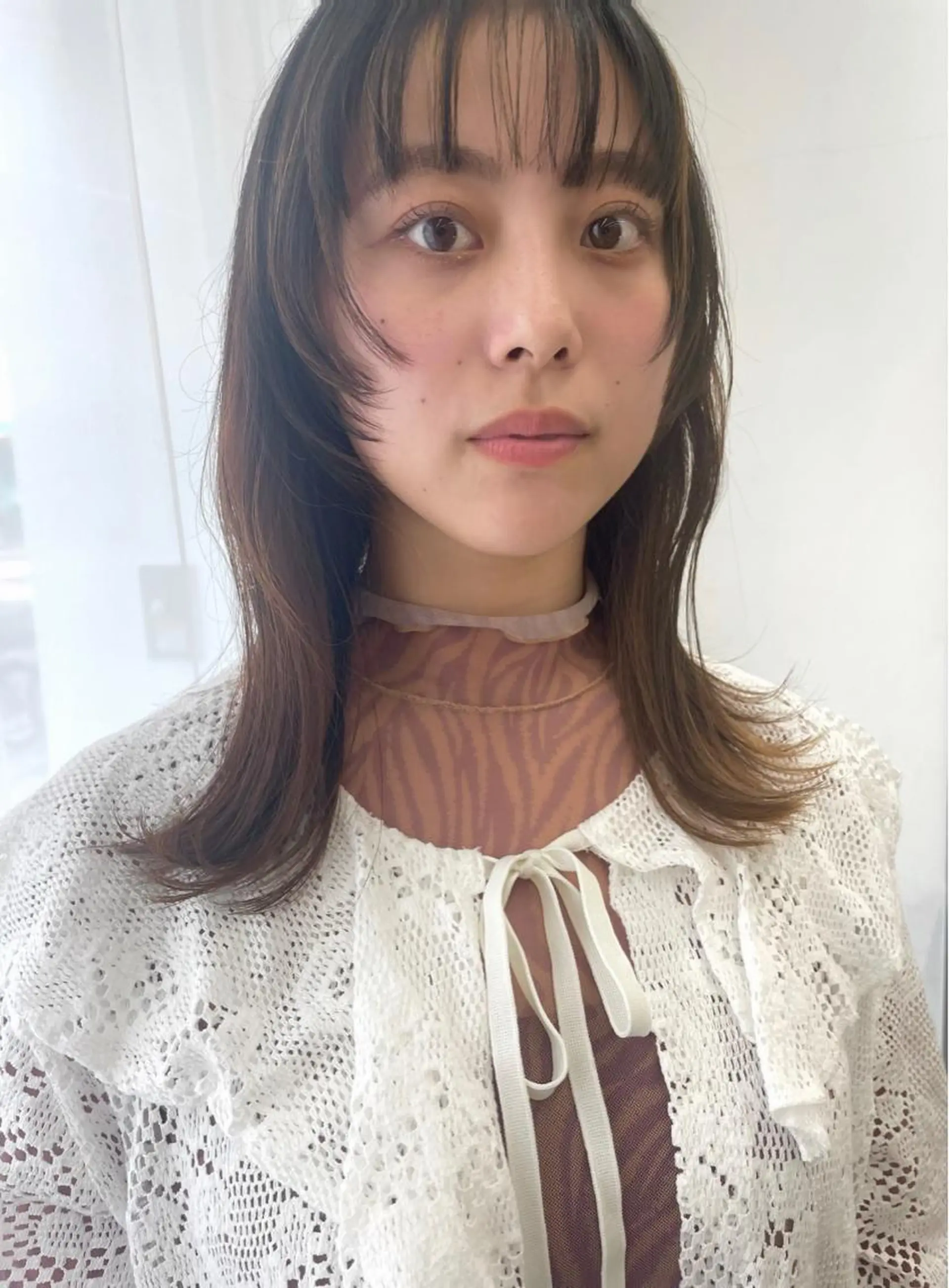 セミロング カット Authen. soraのヘアスタイル