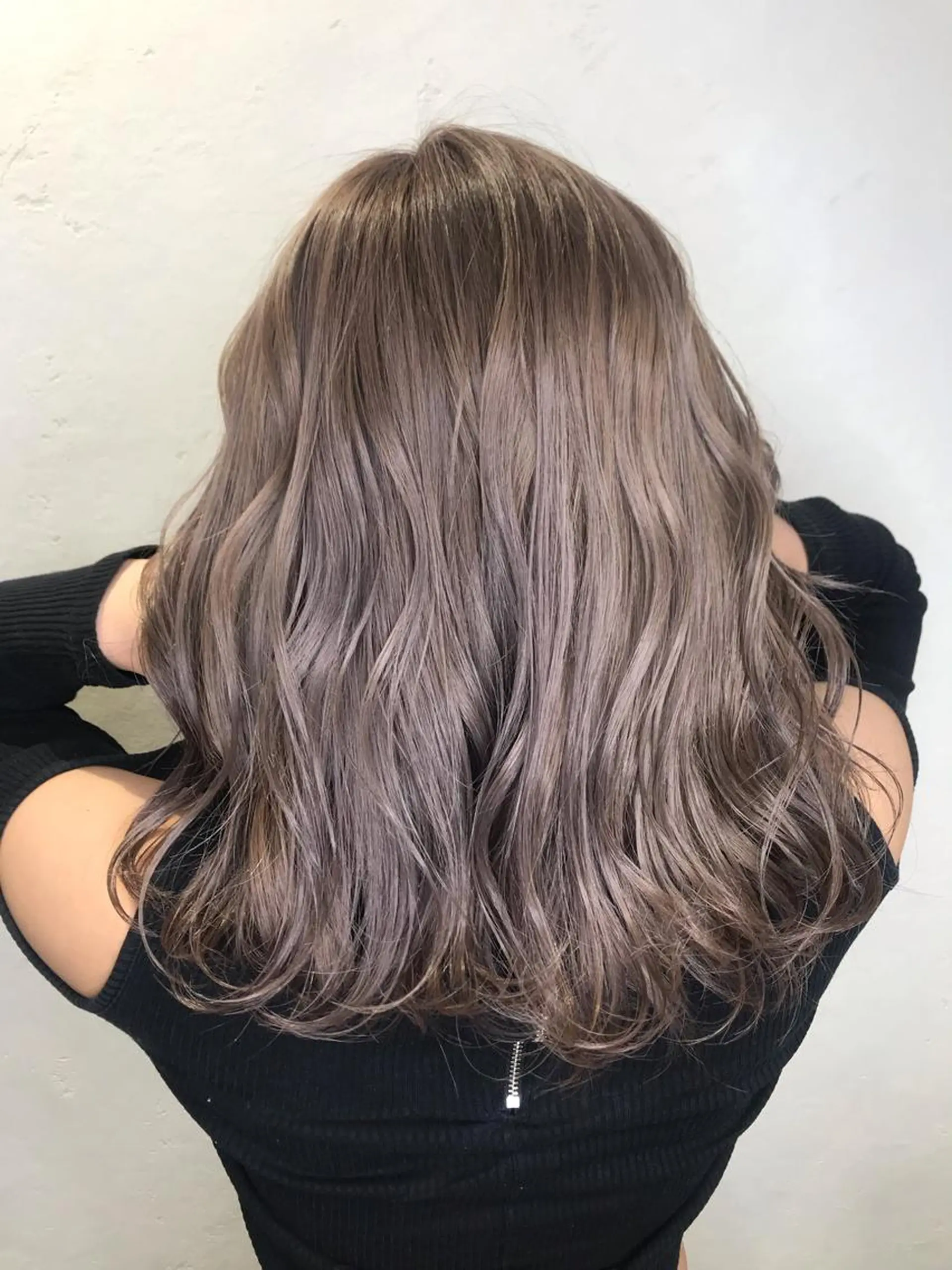 ミディアム カラー ベージュカラー ブリーチ ケアブリーチ ダブルカラー ハイトーンカラー 似合わせ/ブリーチ カラー.岡田友仁のヘアスタイル