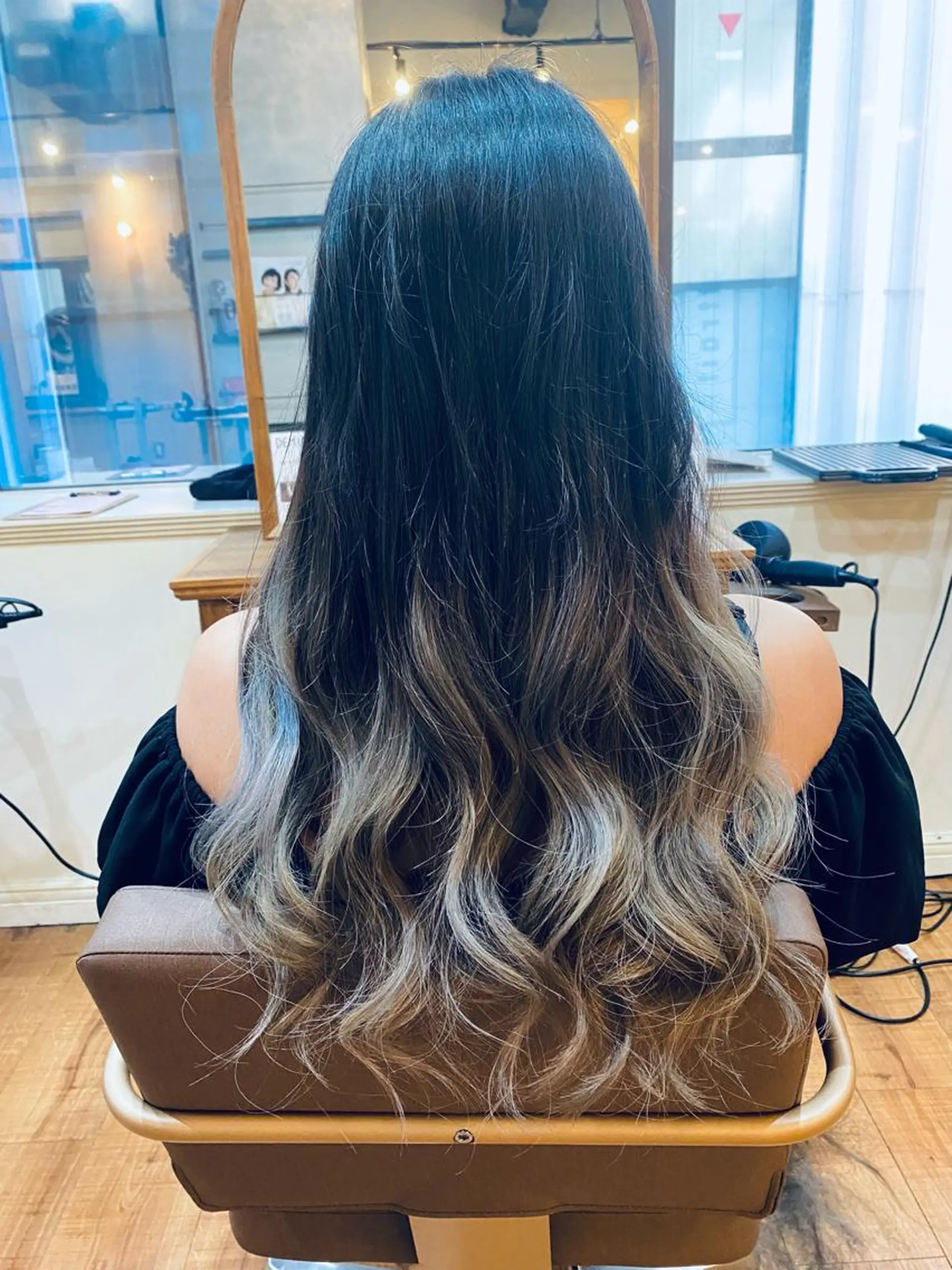 ロング カラー ヘアアレンジ ママ美容師🧸谷山 潮音/ReFa取扱店のヘアスタイル