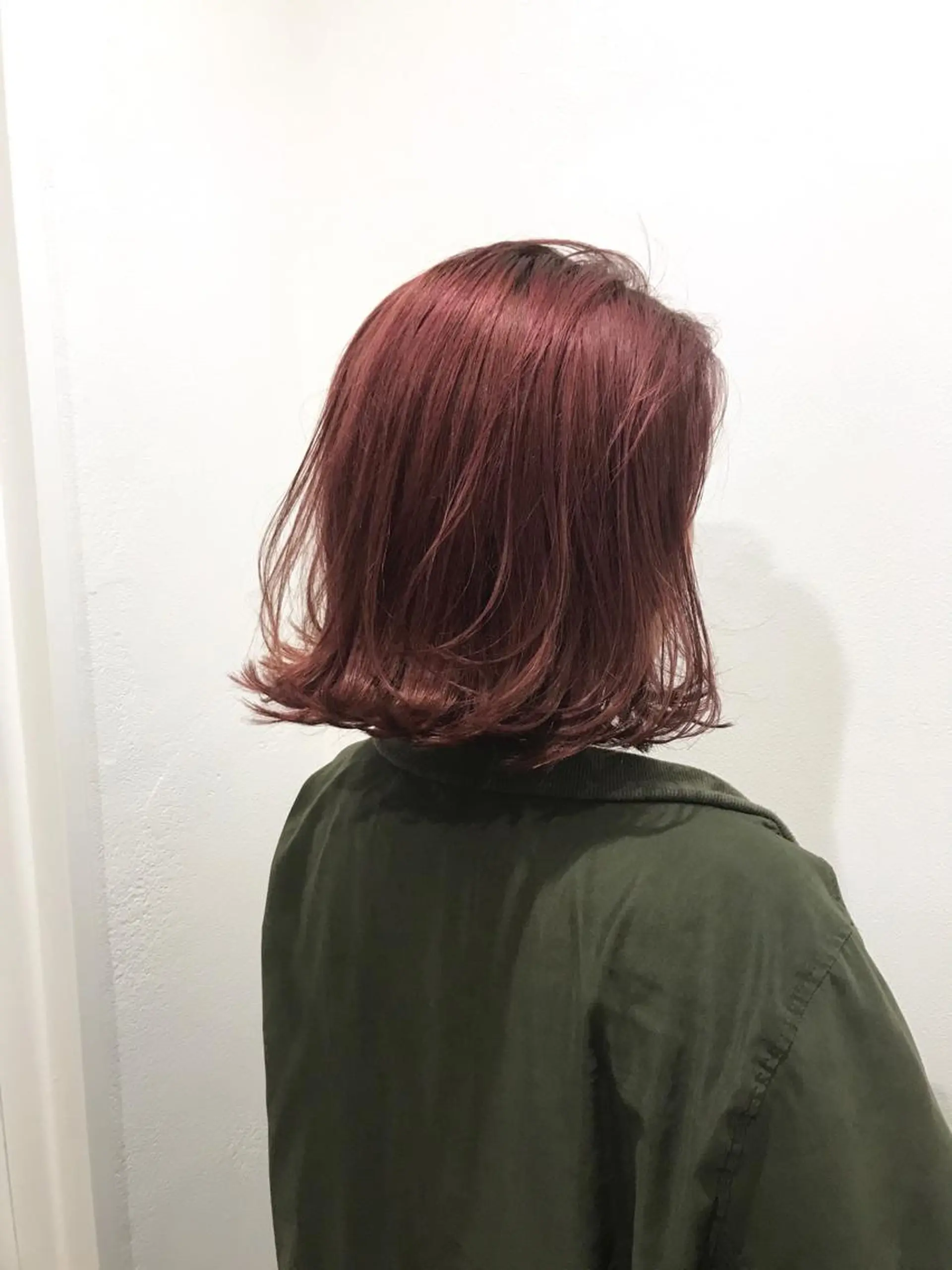 ショート カラー パーマ ヘアアレンジ ピンクカラー タンバルモリ 境 健助のヘアスタイル