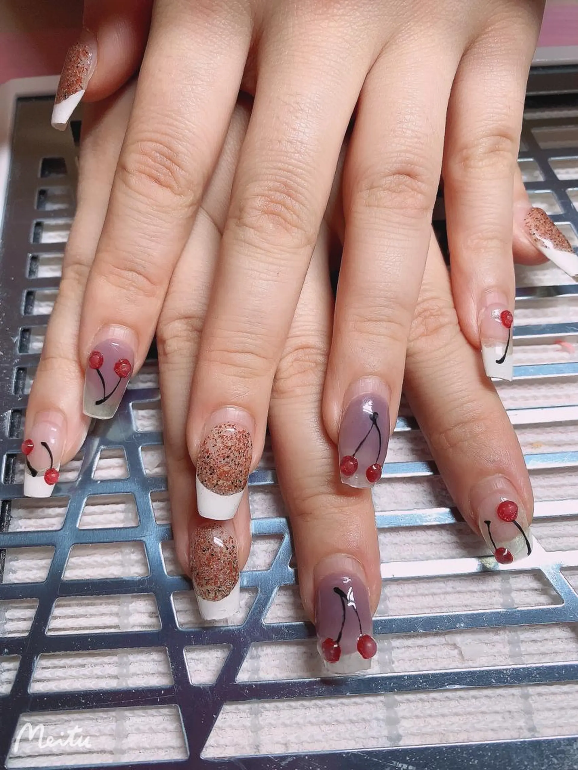 ネイル miu miuのネイルデザイン