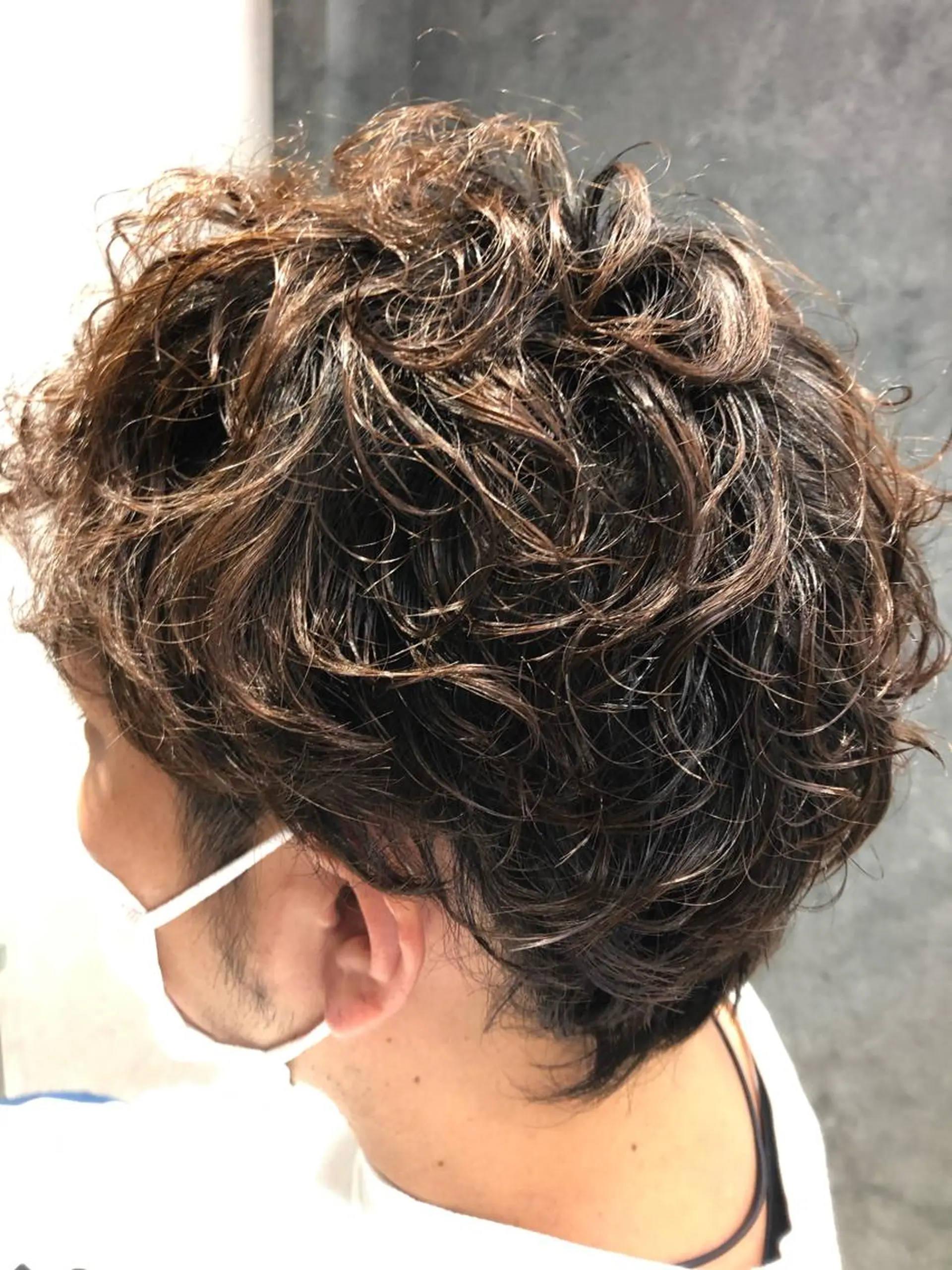 メンズ カット パーマ トリートメント Noyヨシモト ヒロトのヘアスタイル