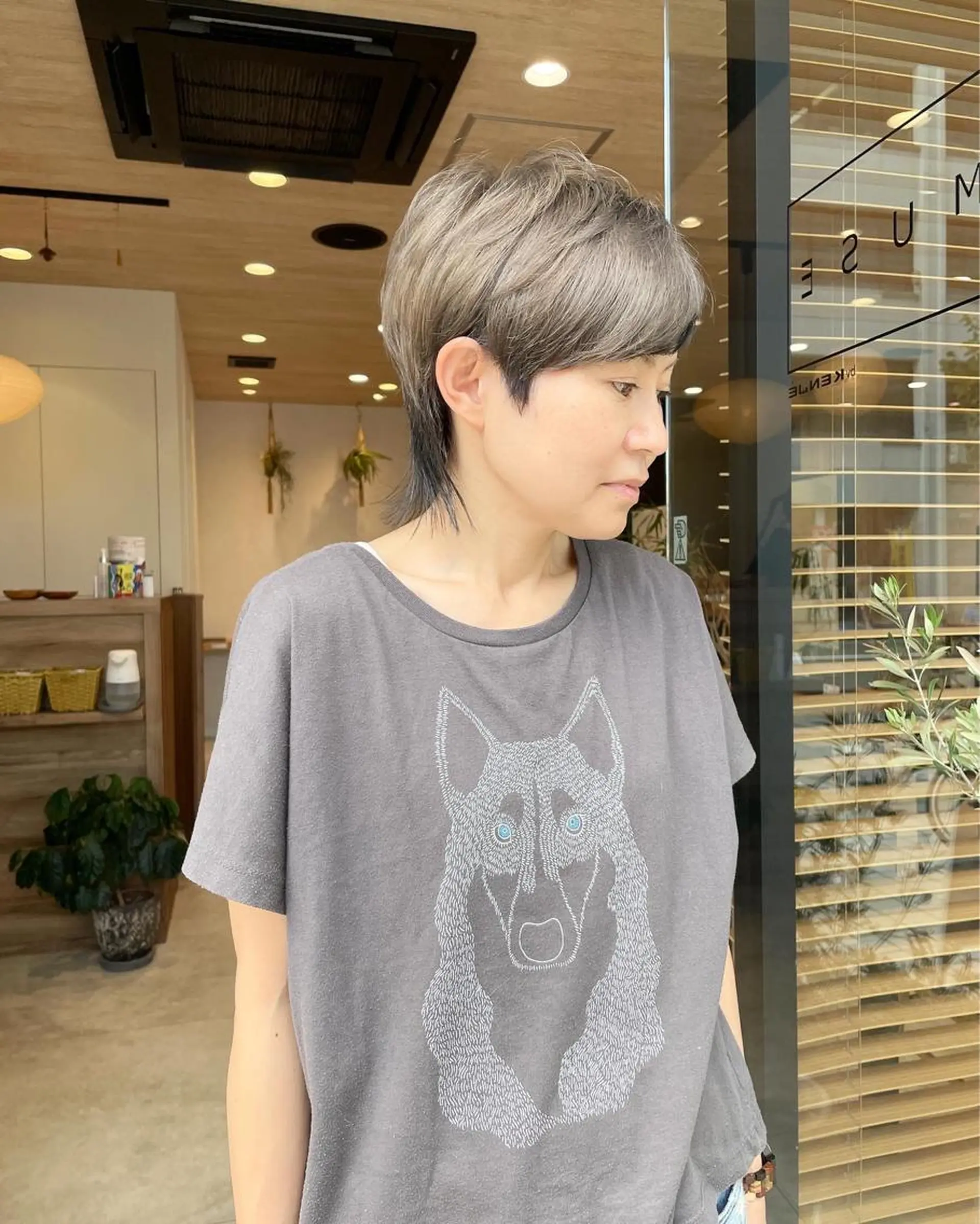 ショート カラー ショートボブ ブリーチ ボブ くびれヘア レイヤーカット カット ヘアカラー 似合わせ レイヤー須川のヘアスタイル