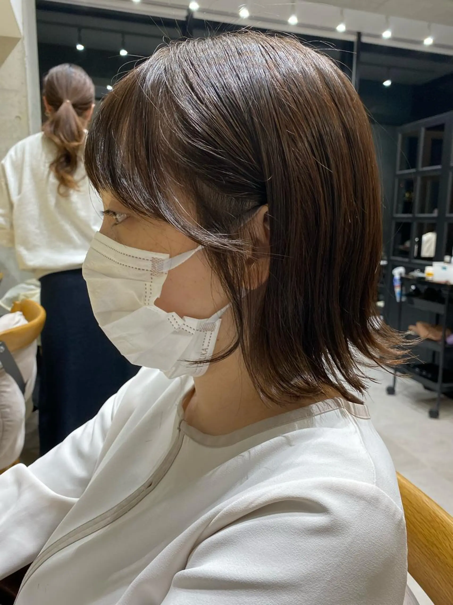 ミディアム カラー カット ヘアカラー トリートメント 似合う髪型が 分からない方へのヘアスタイル