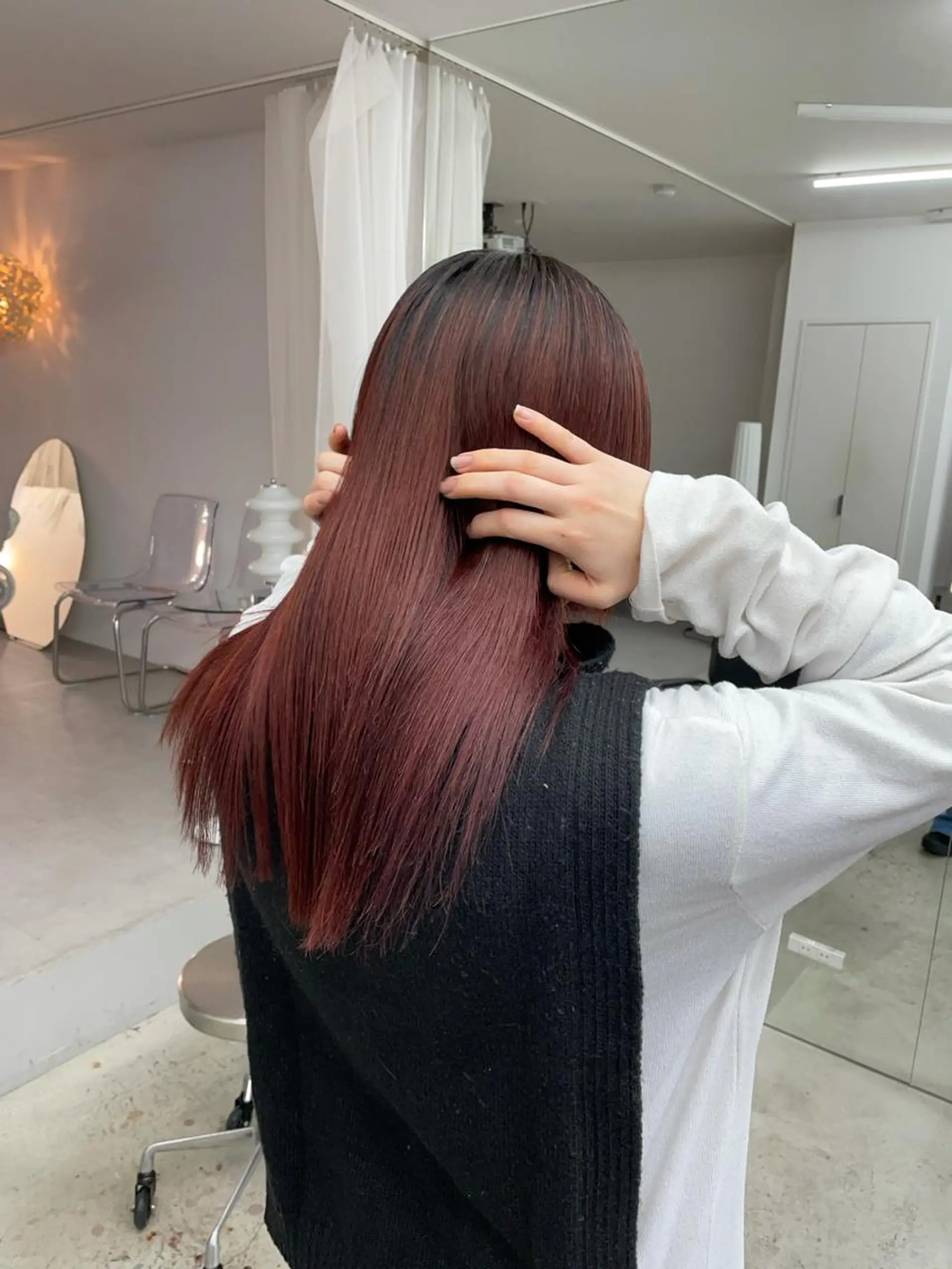 セミロング カラー アオキ リノのヘアスタイル