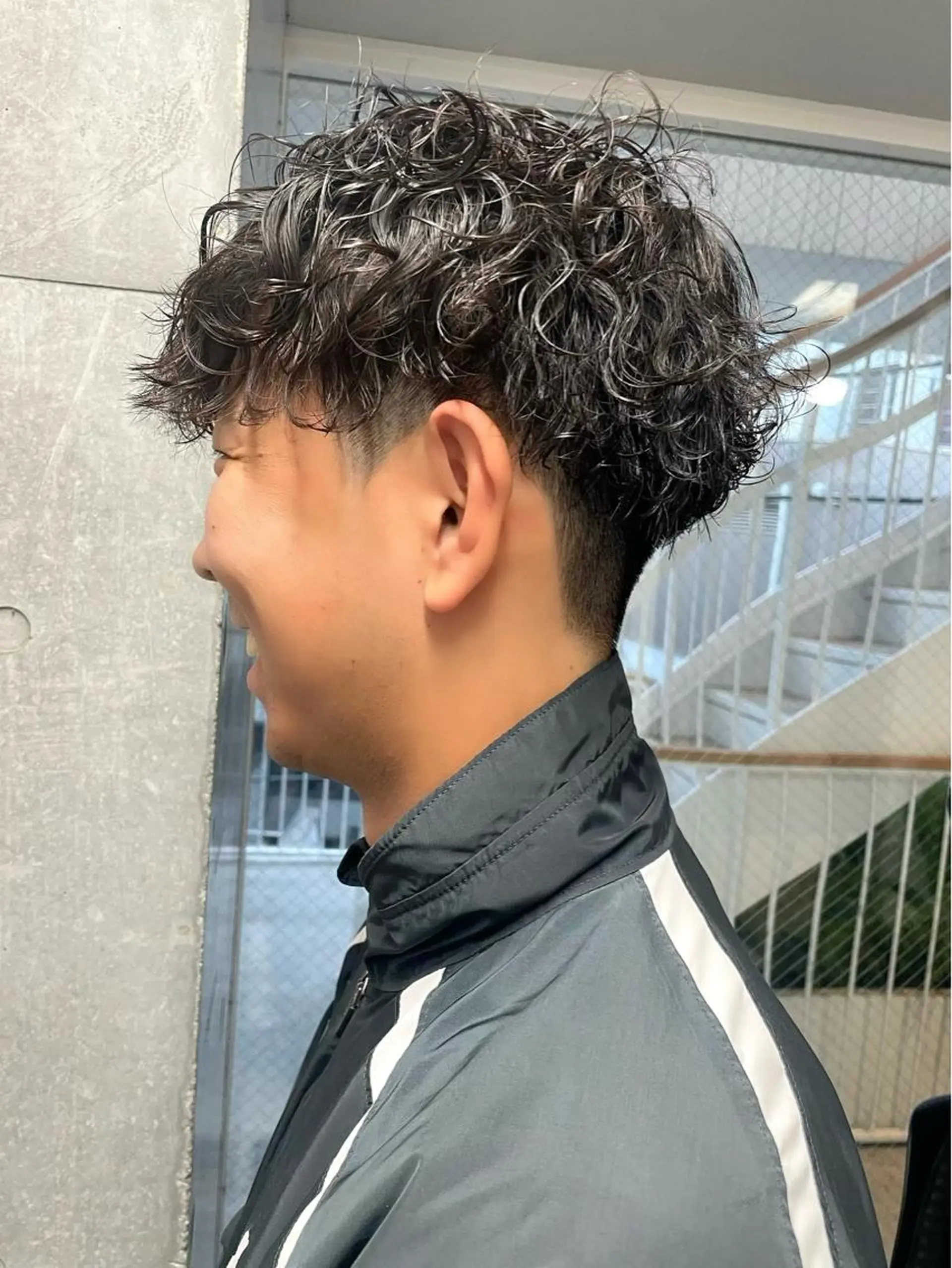 ショート パーマ メンズ カット パーマ トリートメント メンズ似合わせ🪞 副店長 kotoriのヘアスタイル