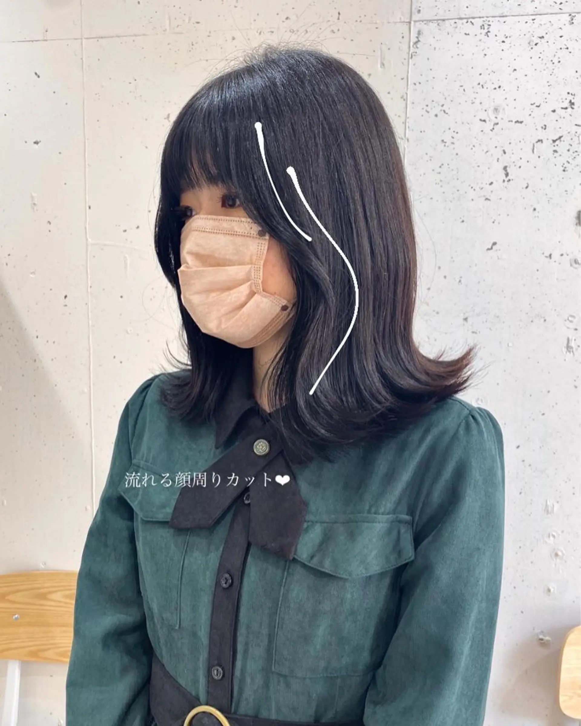 ミディアム カラー オリーブ/アッシュ やわらか透明感カラーのヘアスタイル