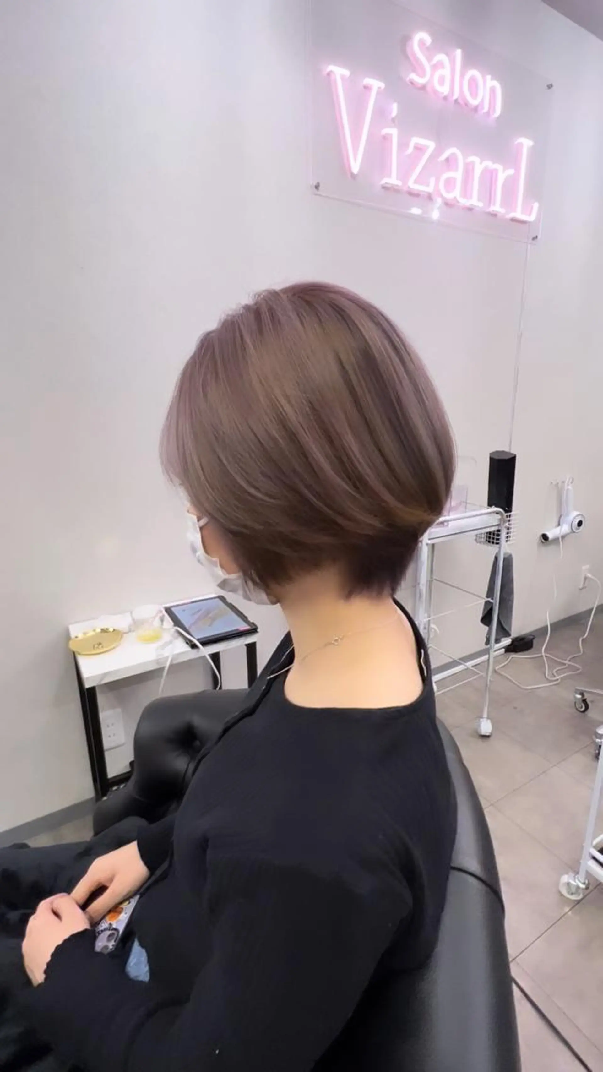 ショート カラー ブリーチ グレージュ ラベンダーカラー ラベンダーグレージュ ラベンダーグレー sand瀧川真平 /ショートヘア/ボブのヘアスタイル