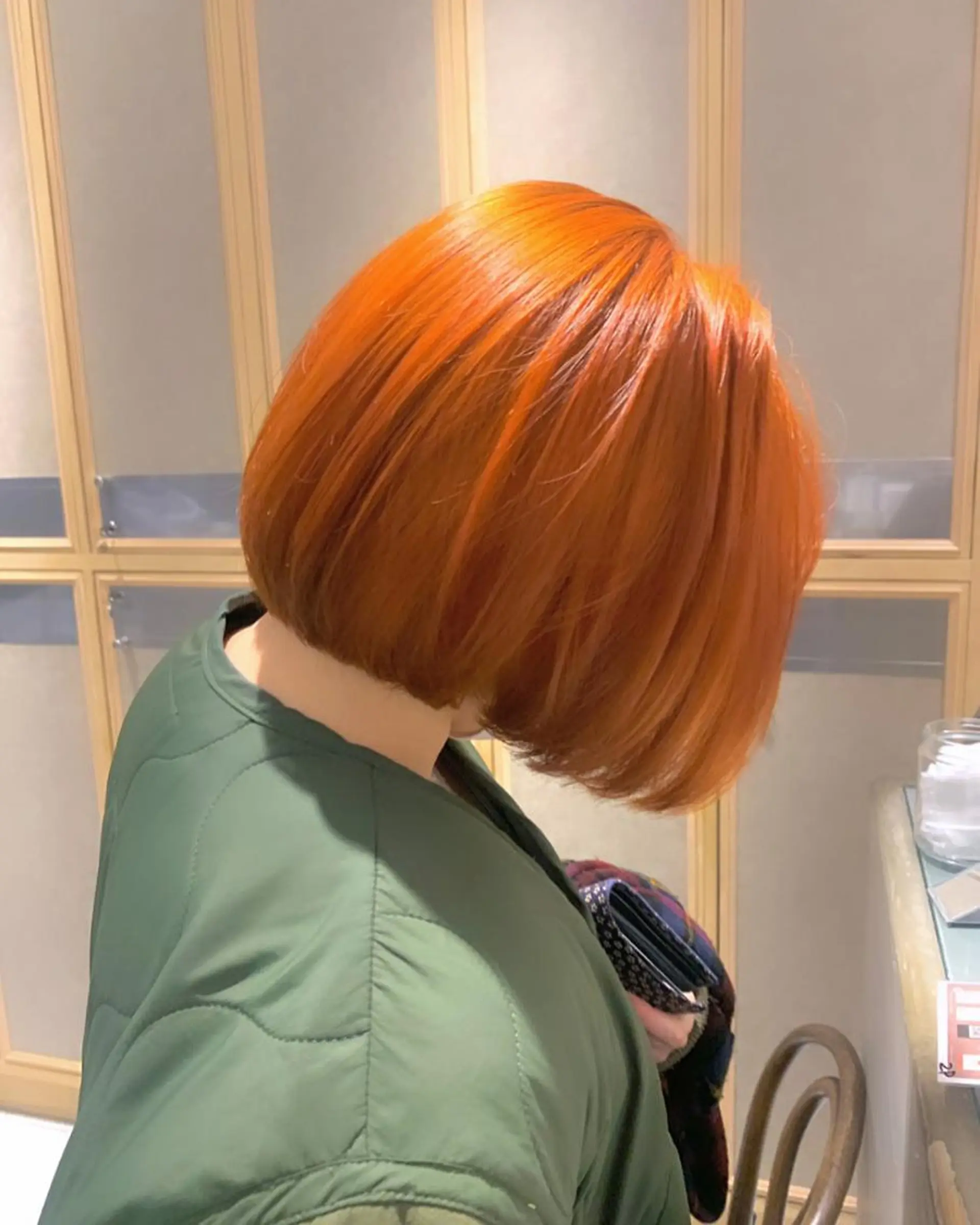 ミディアム ヘアカラー トリートメント 淡いハイトーンカラー レイヤーカットゆうかのヘアスタイル