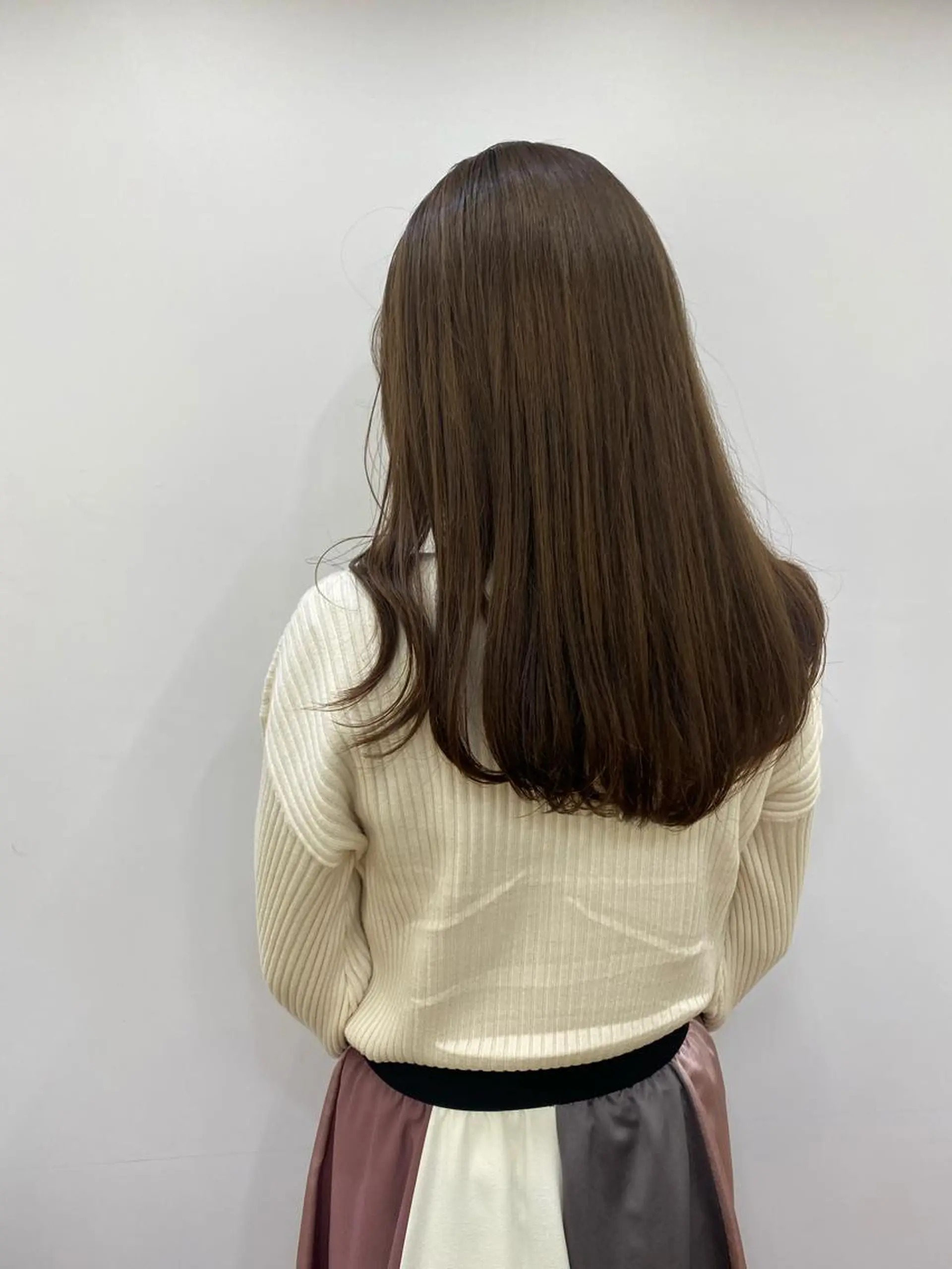 セミロング カラー stylist トモヤのヘアスタイル