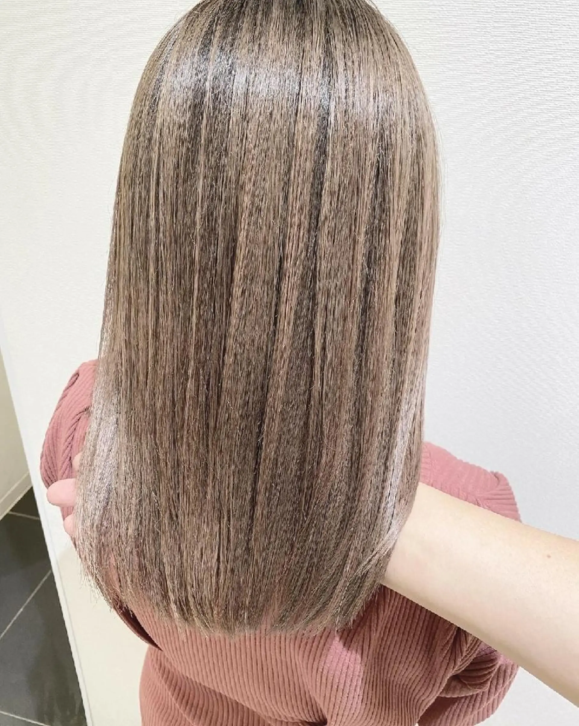 セミロング カラー 髪質改善 ＡＳＨ大宮/ブリーチ 髪質改善/カラーのヘアスタイル