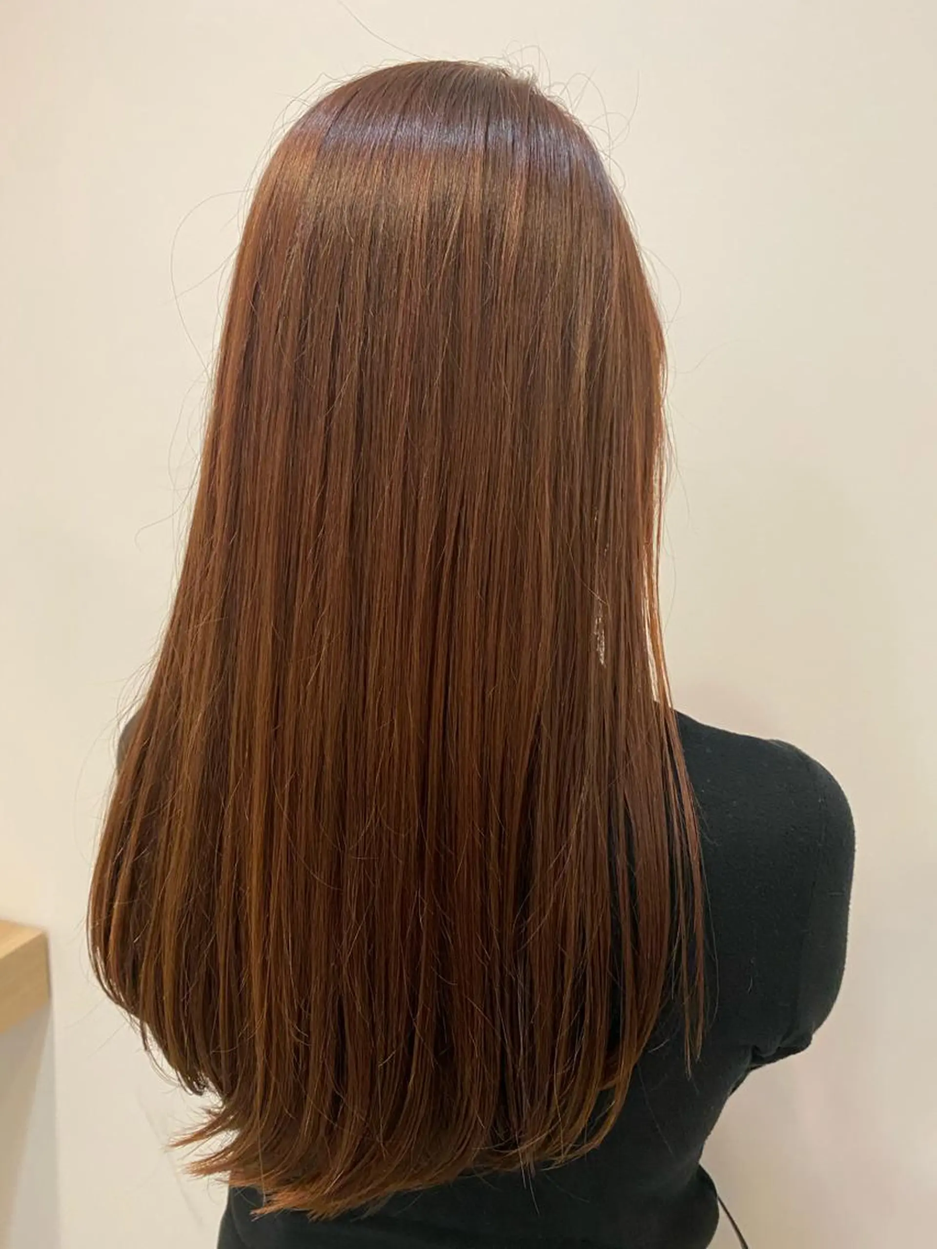 カラー & kuのヘアスタイル