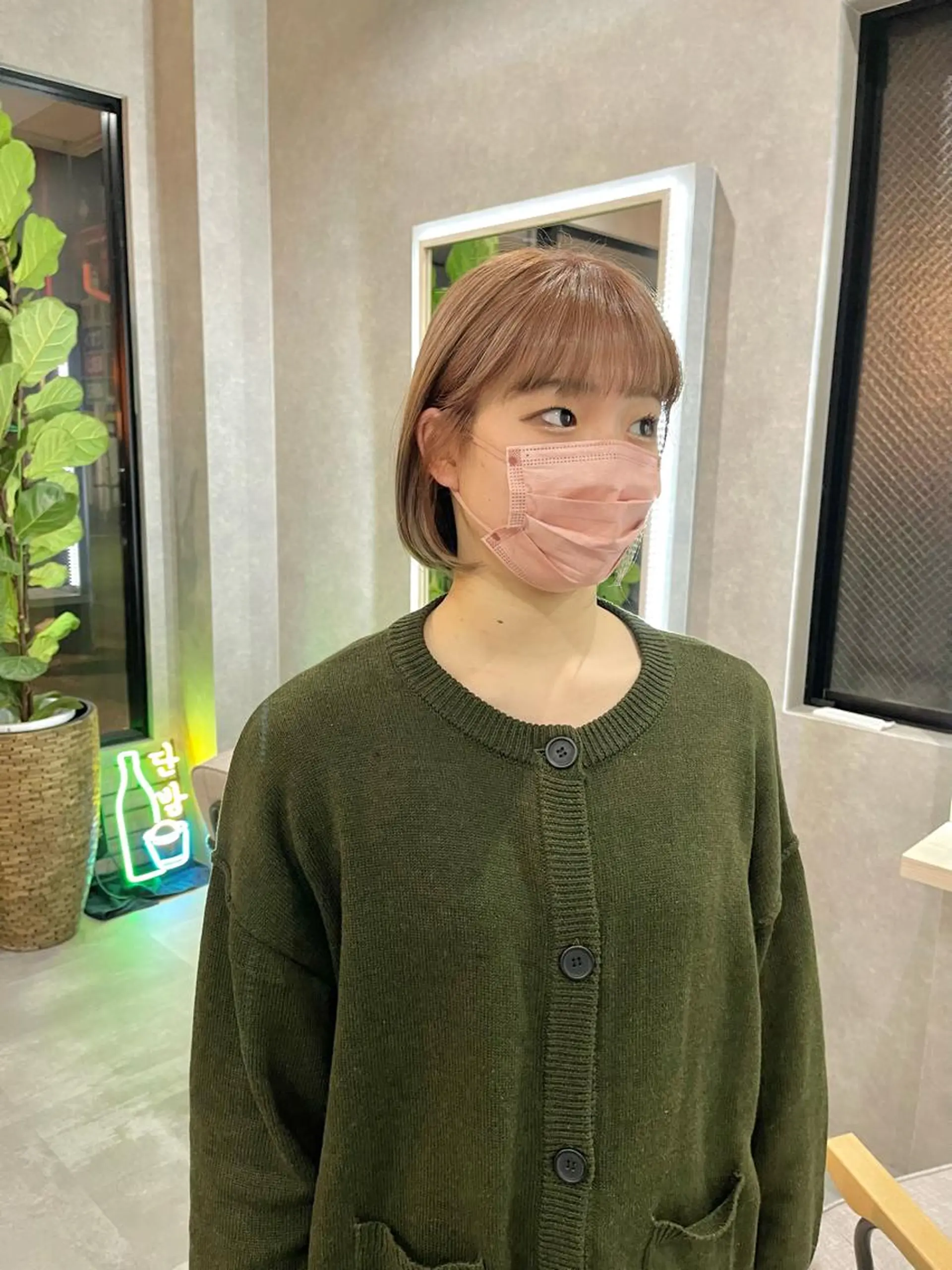 ミディアム カラー カット ヘアカラー トリートメント 一ノ瀬 暁のヘアスタイル