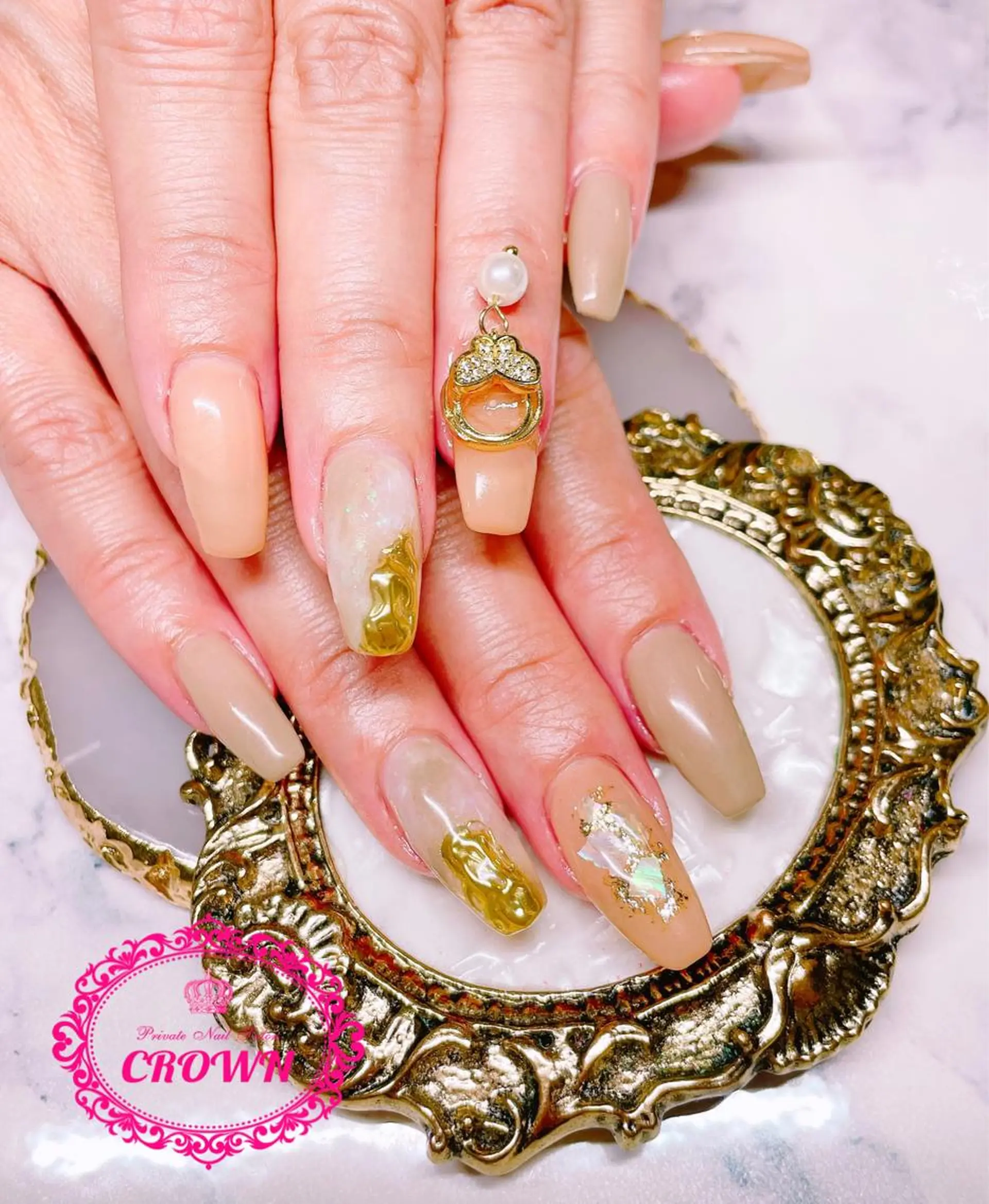 ネイル CROWN プライベートサロンのネイルデザイン