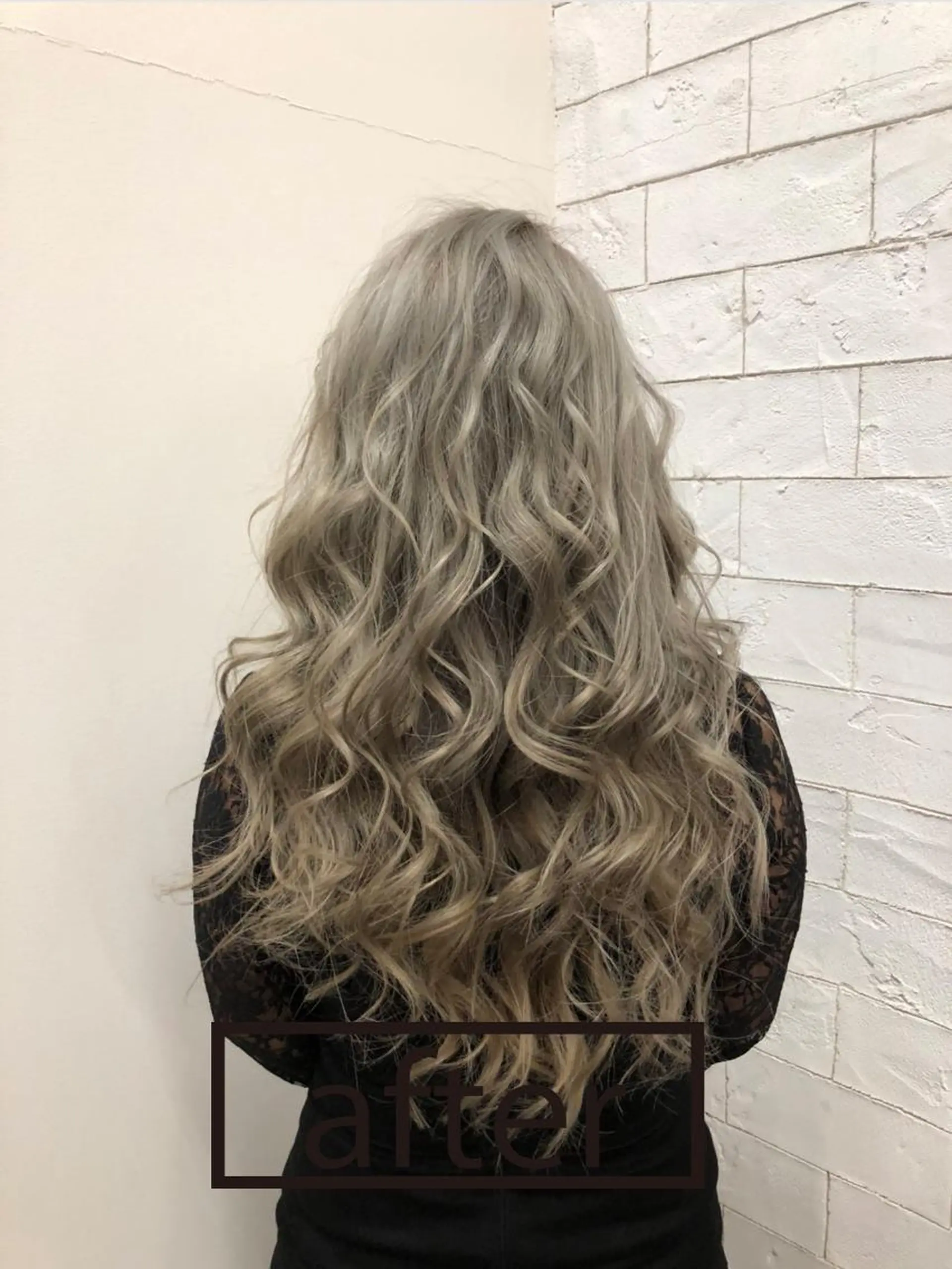 ロング 外国人風カラー anyhow academyのヘアスタイル