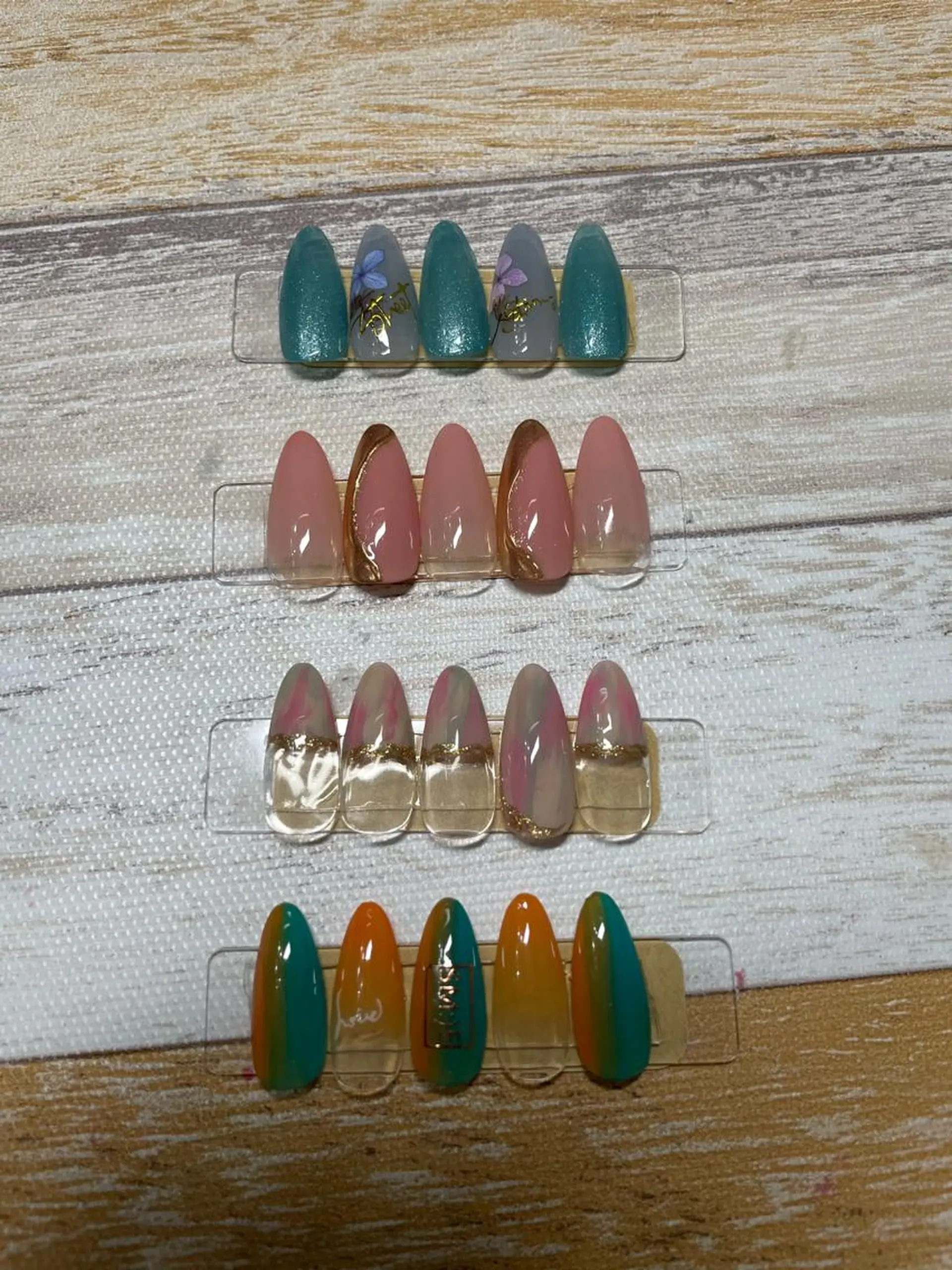 ネイル シンプルネイル ハンドネイル フットネイル oki nailのネイルデザイン