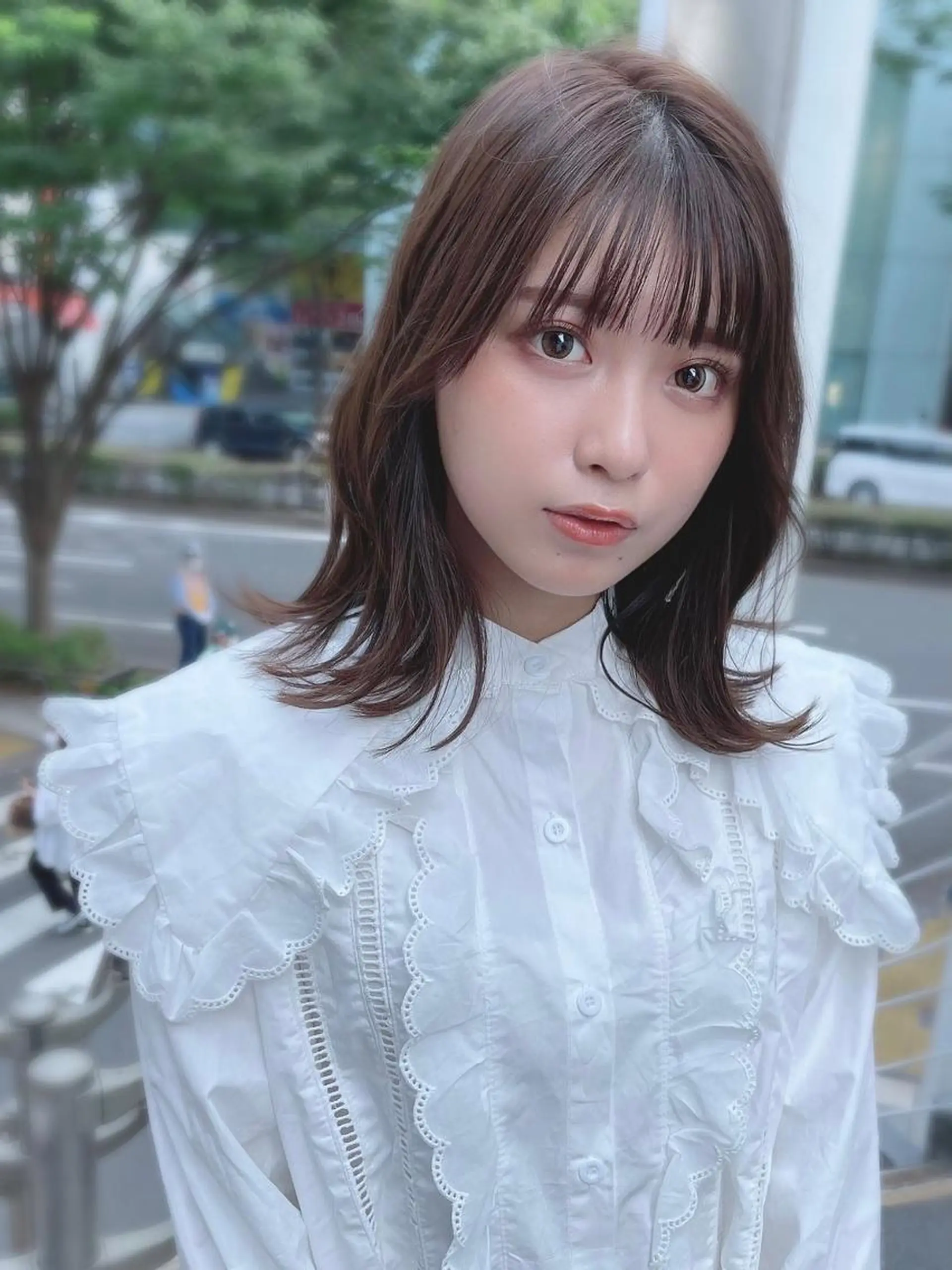 ミディアム カラー パーマ カット ヘアカラー トリートメント 公式 Ease by amble luxeのヘアスタイル