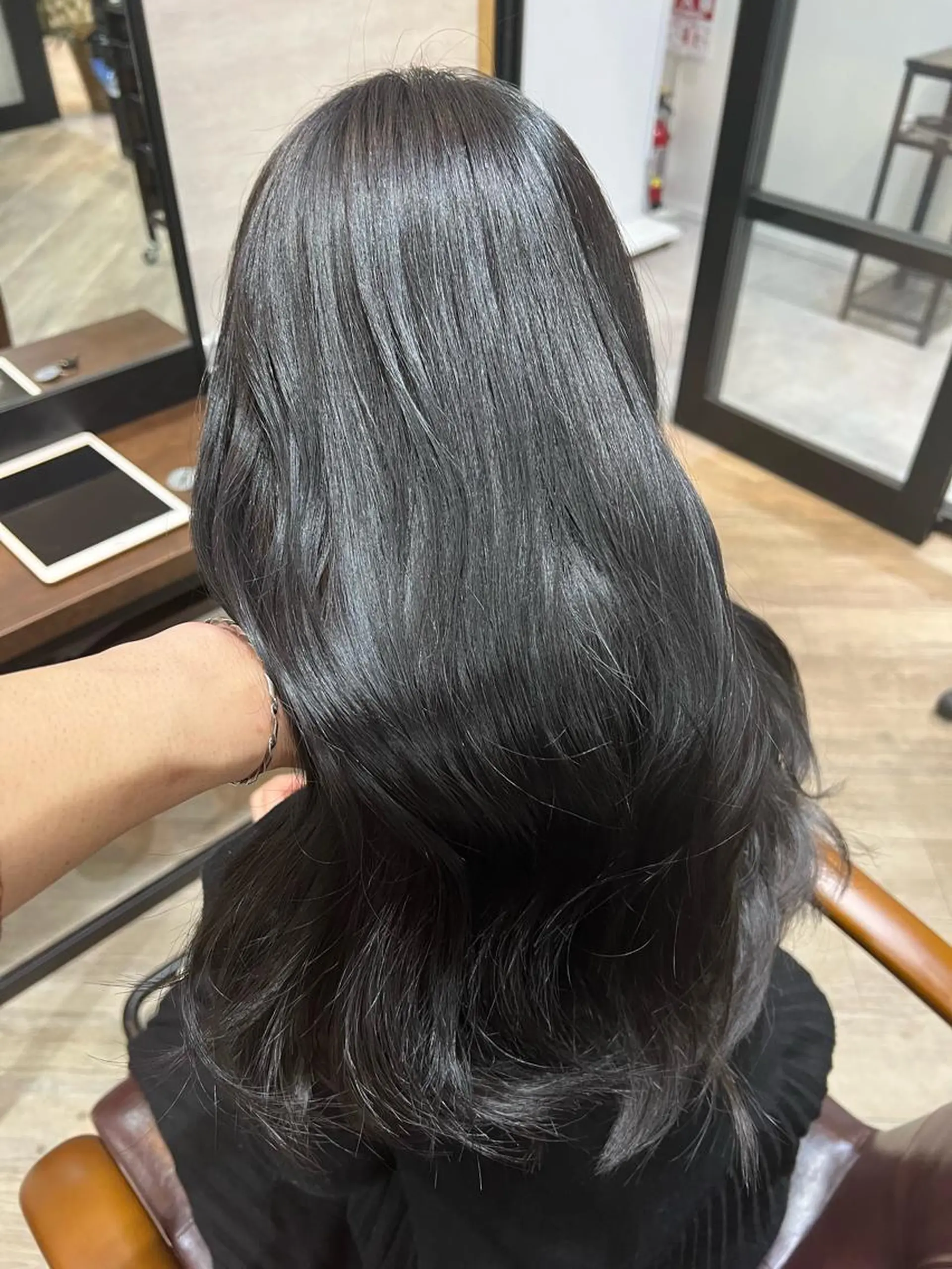 ロング カラー ヘアアレンジ 顔まわり職人🇰🇷 韓国ヘア/KAITOのヘアスタイル