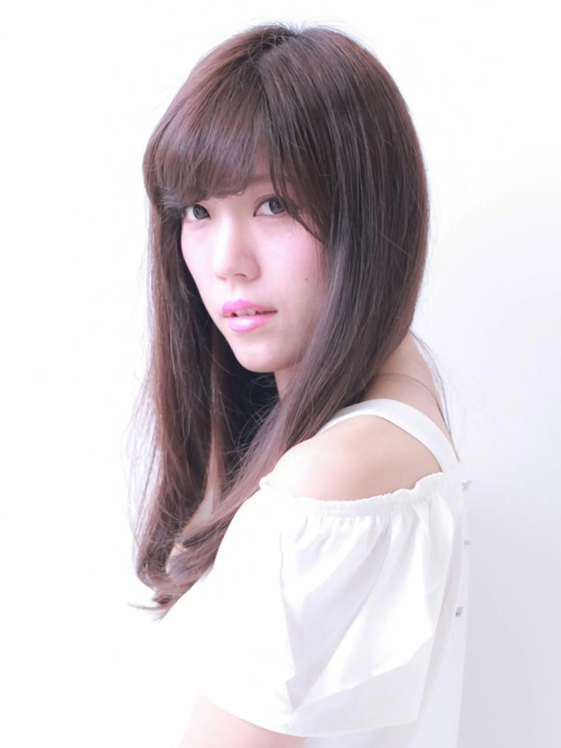 ロング ロング 中林 由佳のヘアスタイル