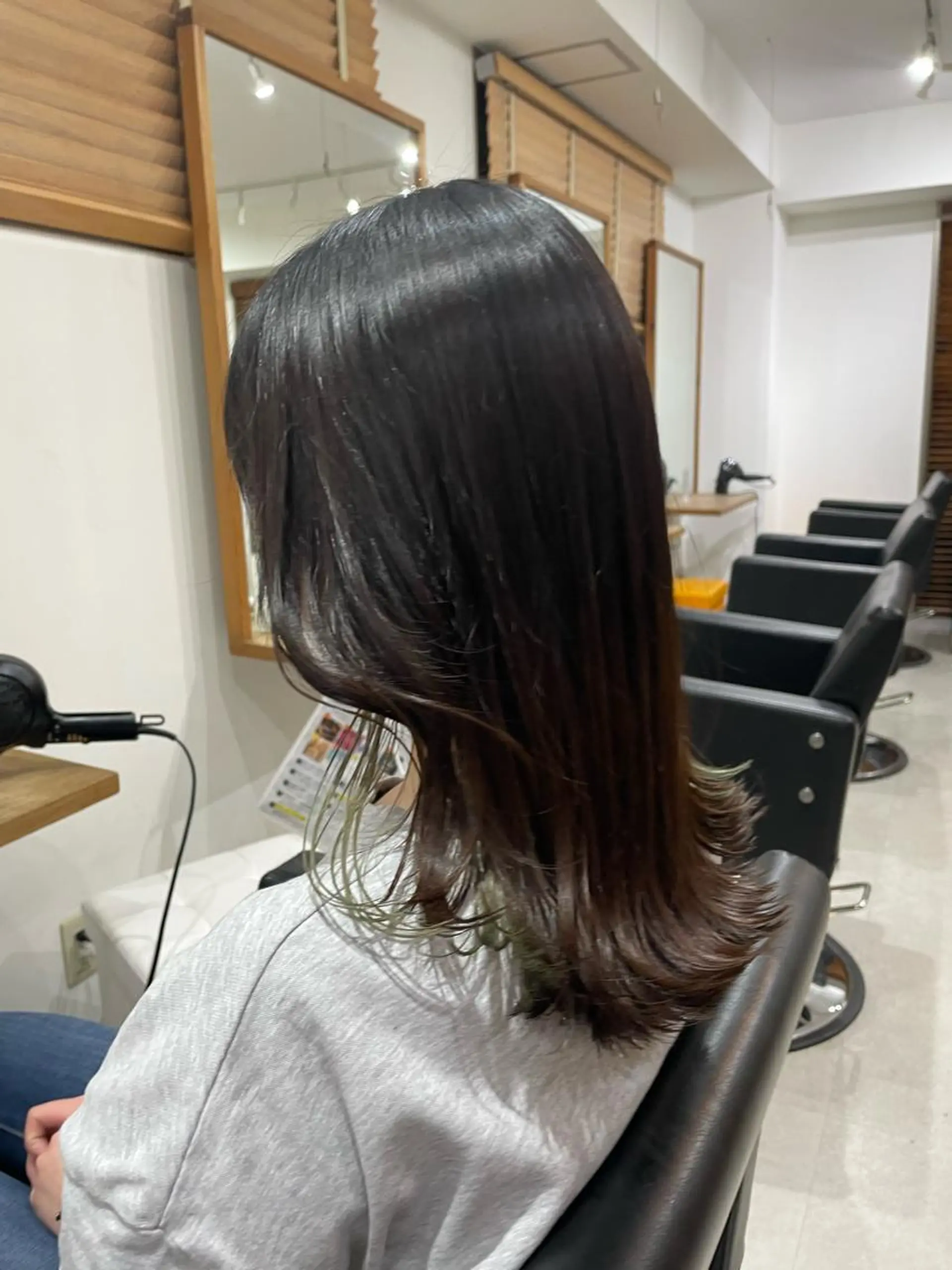 ミディアム 🐬脱白髪染めカラー 清水大世🐬のヘアスタイル