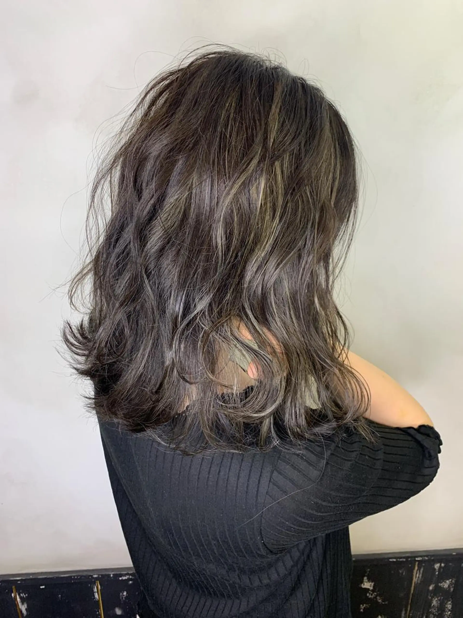 セミロング ハイライト 綺麗な髪質にしたい方 限定🌈清水　祥のヘアスタイル