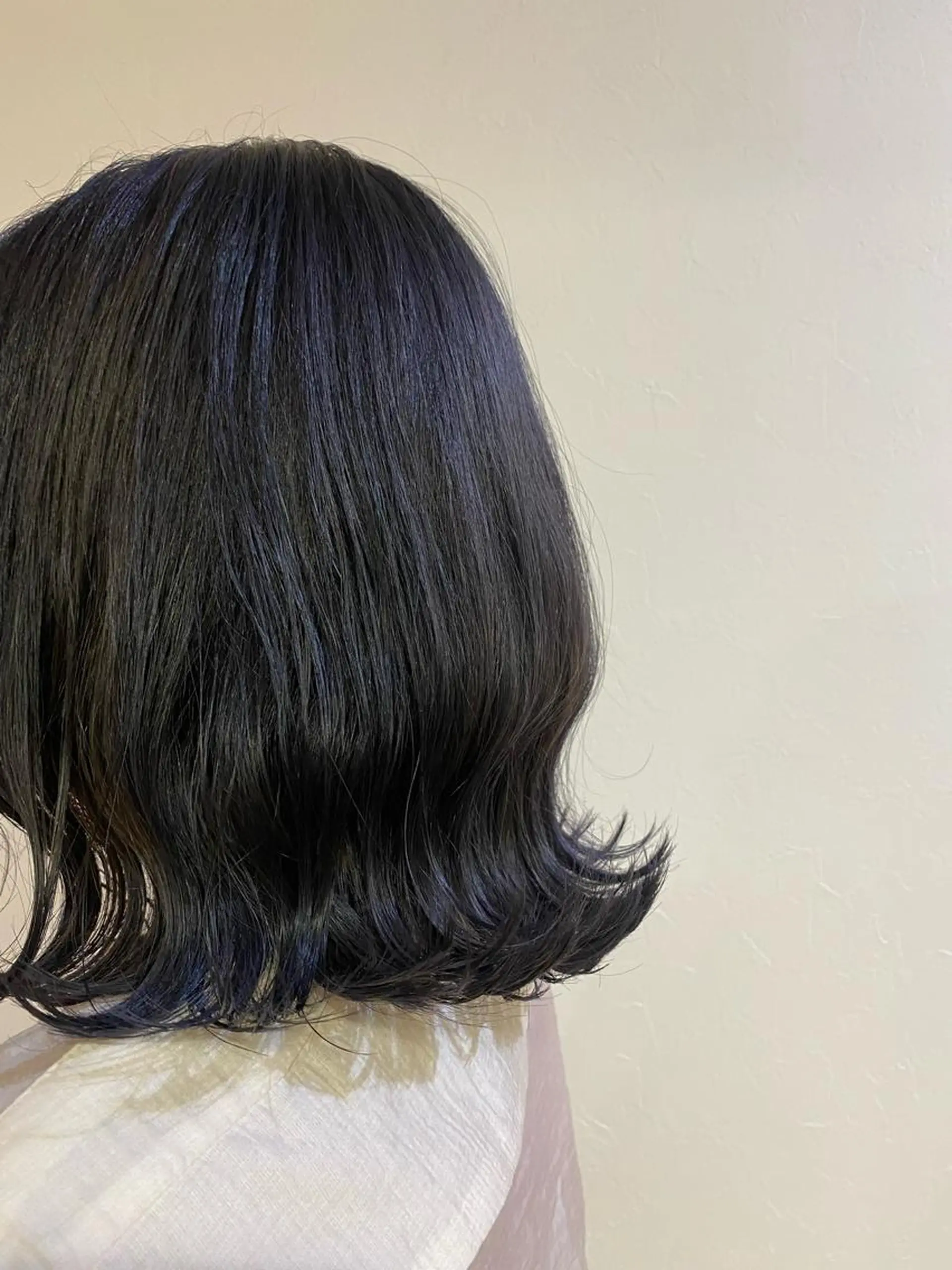 ミディアム カラー 青木 梢のヘアスタイル