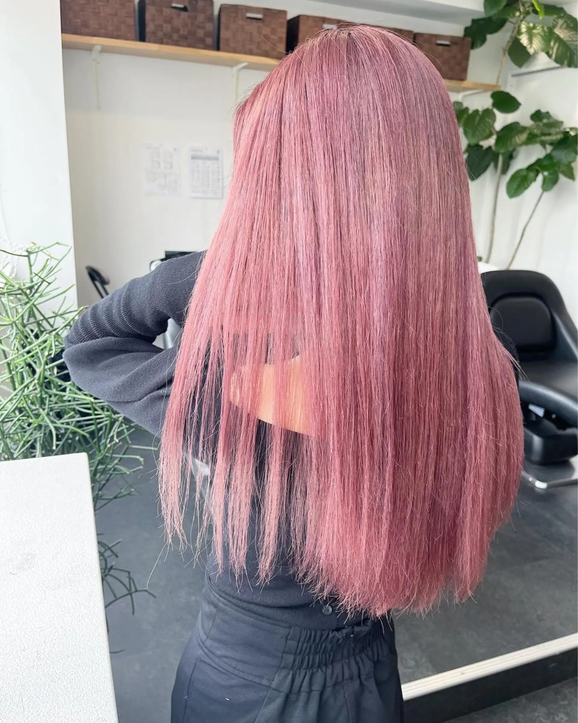 ロング カラー ハイトーンカラー ピンクカラー JIL BLAN 京都所属・RU RIのヘアスタイル