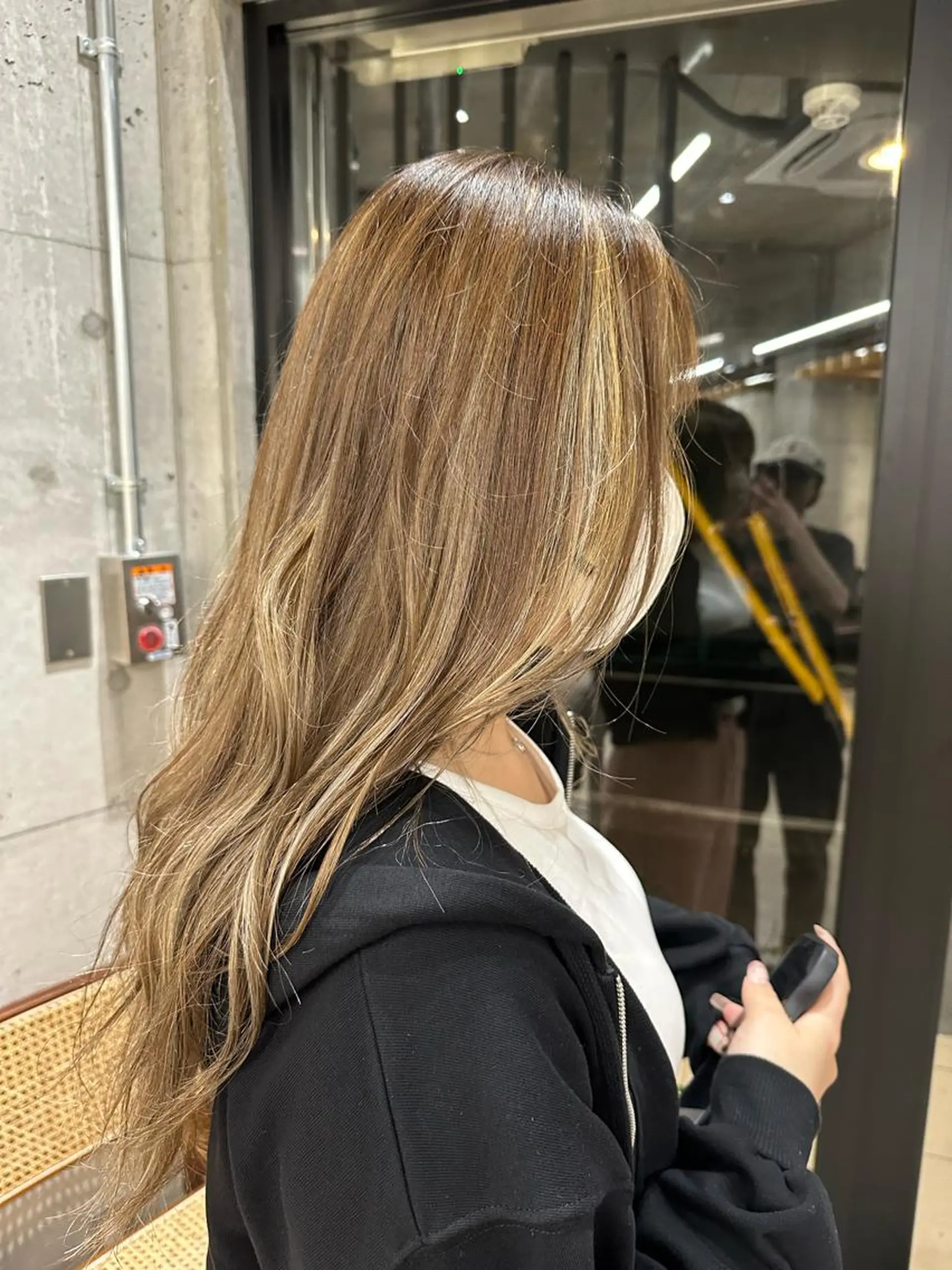 カラー タグチ アスカのヘアスタイル