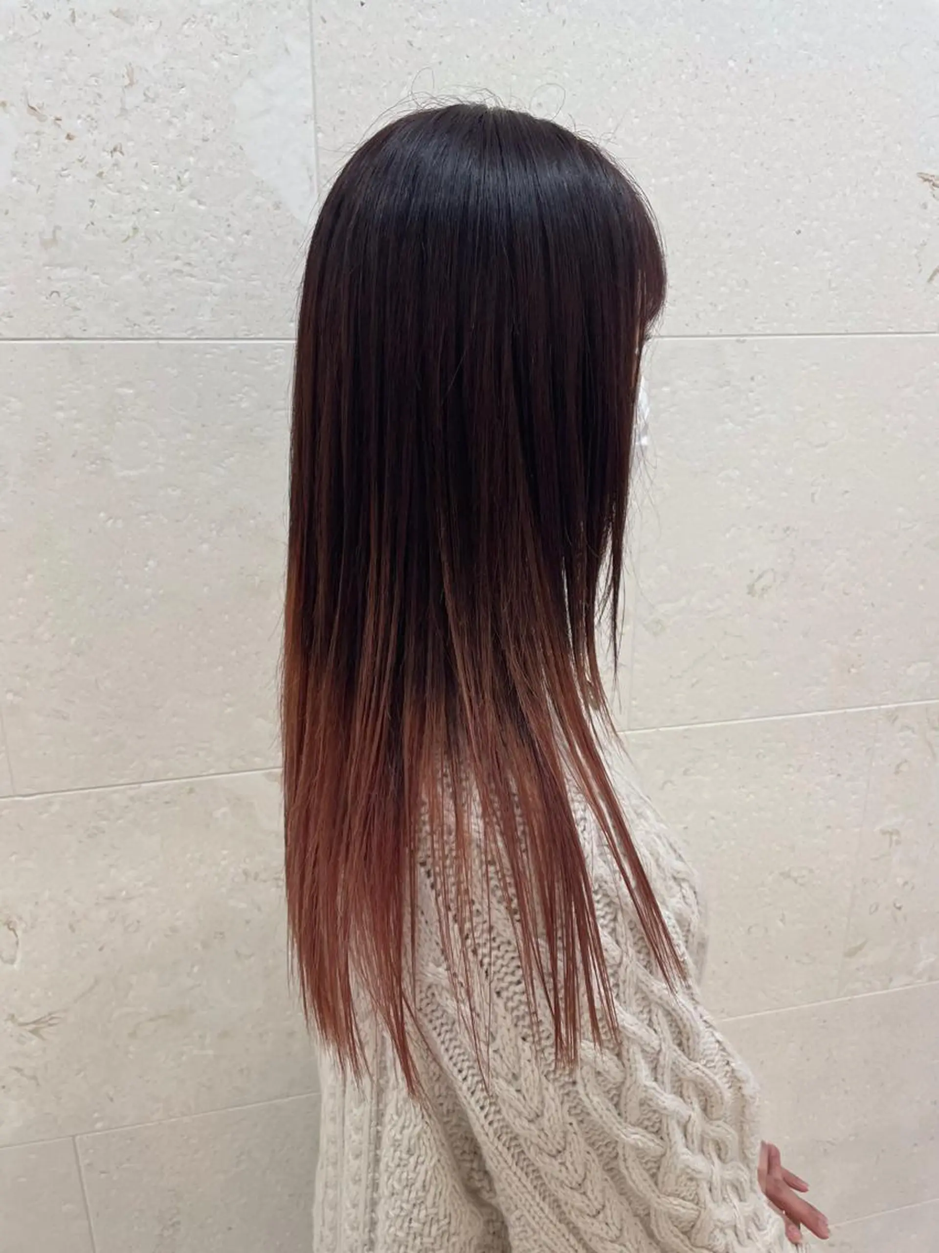 ロング カラー グラデーションカラー カット ヘアカラー トリートメント 斉藤 貴也のヘアスタイル