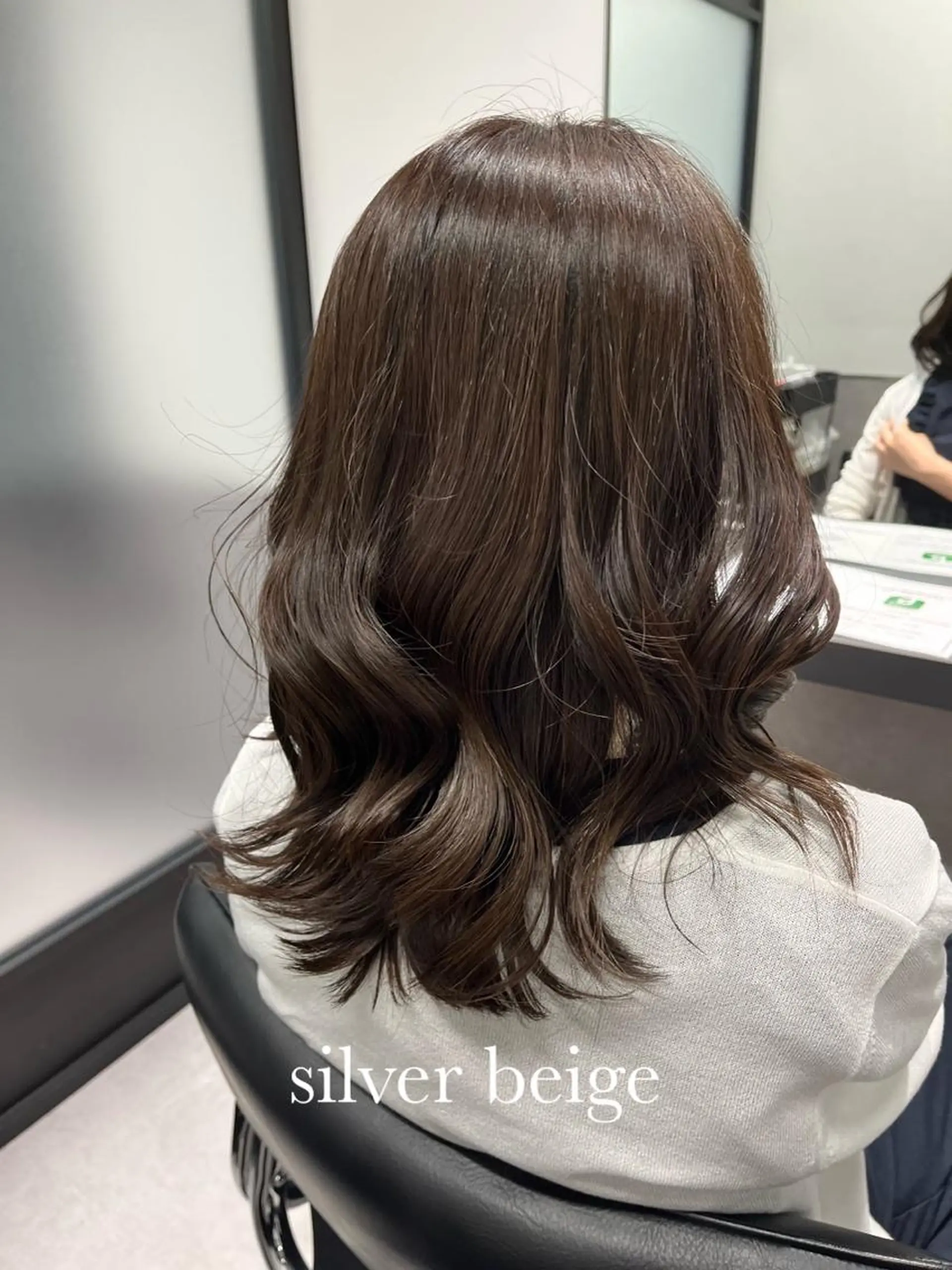 ミディアム カラー レイヤー/髪質改善/ 美髪矯正/手塚凌のヘアスタイル