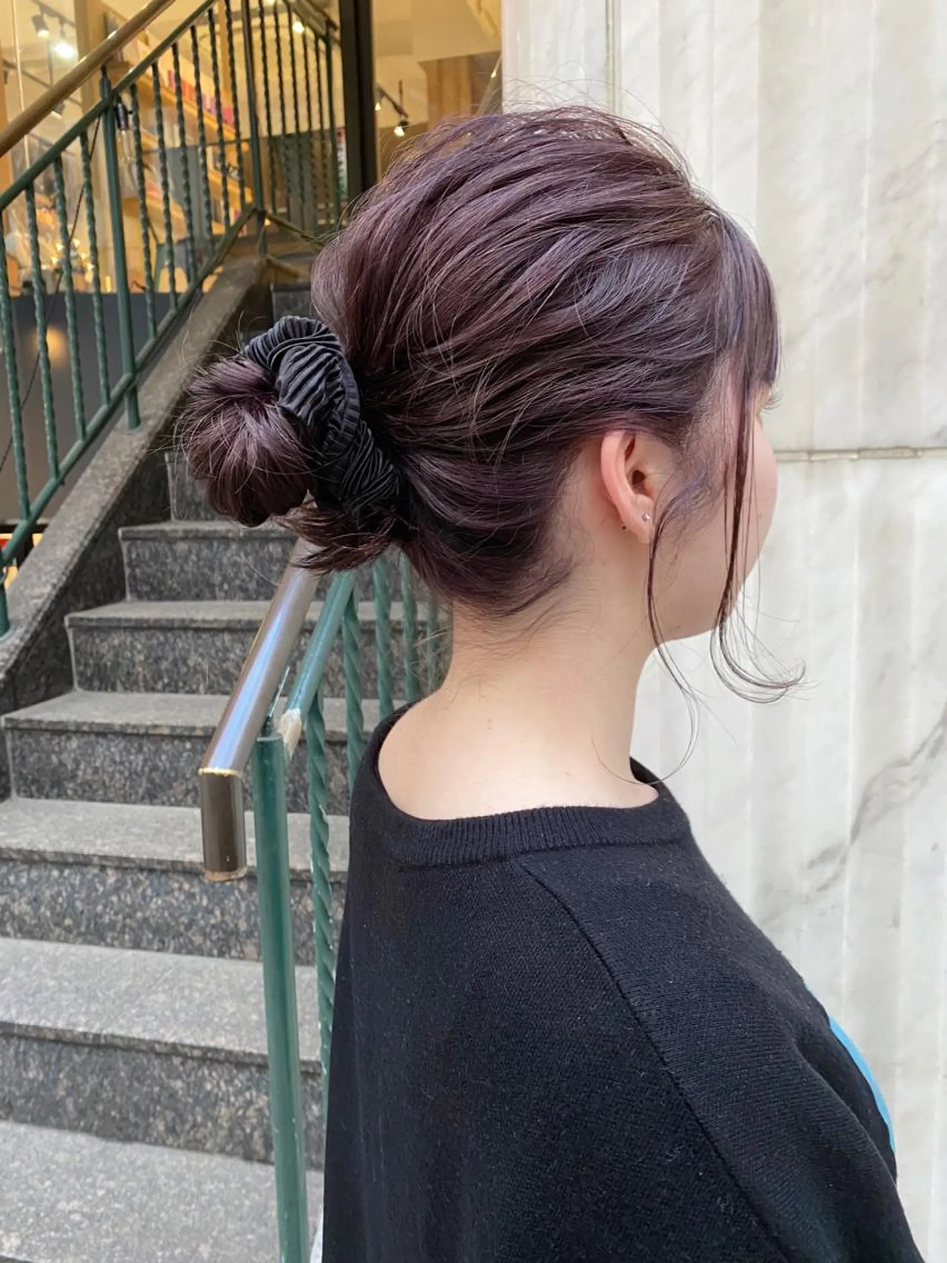 カラー ヘアアレンジ お団子ヘア ベージュカラー chiho🌛ボブ /髪質改善カラー🫧のヘアスタイル