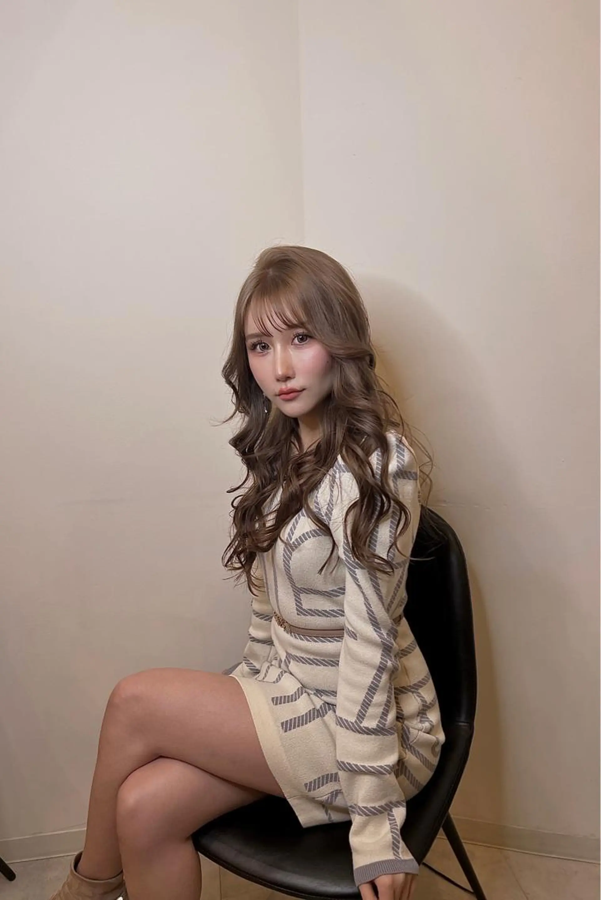 ロング 横山 カミールのヘアスタイル