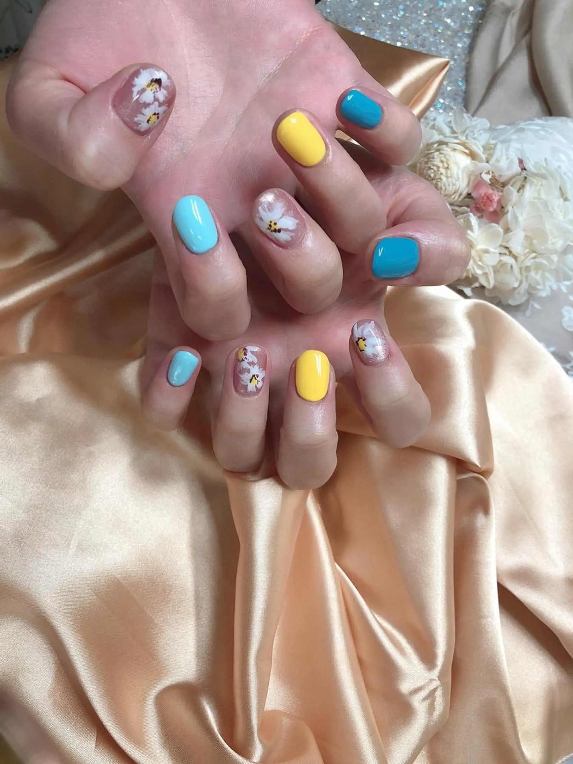 ミディアム ネイル Reonail 💕Kana💕のネイルデザイン