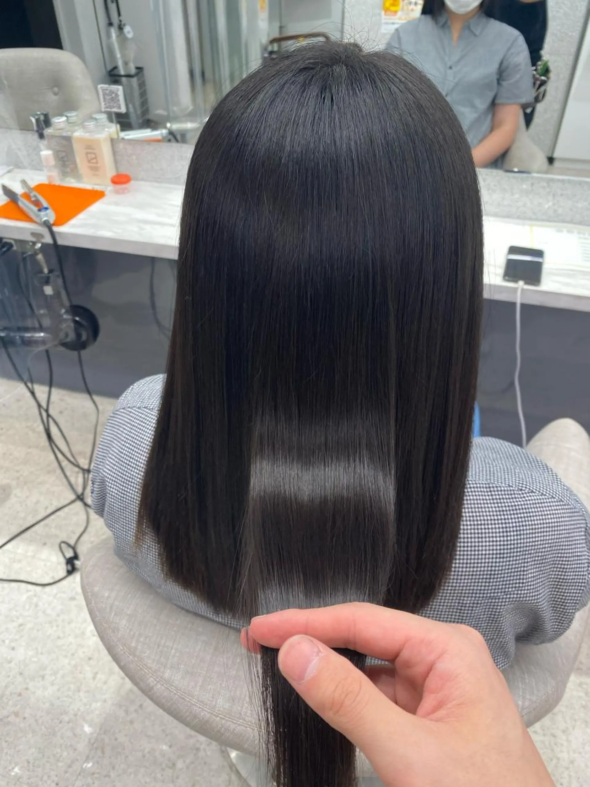 ロング カラー パーマ ヘアアレンジ メンズ キッズ ネイル マツエク・マツパ レイヤーカット/ 髪質改善/羽柴りくのヘアスタイル