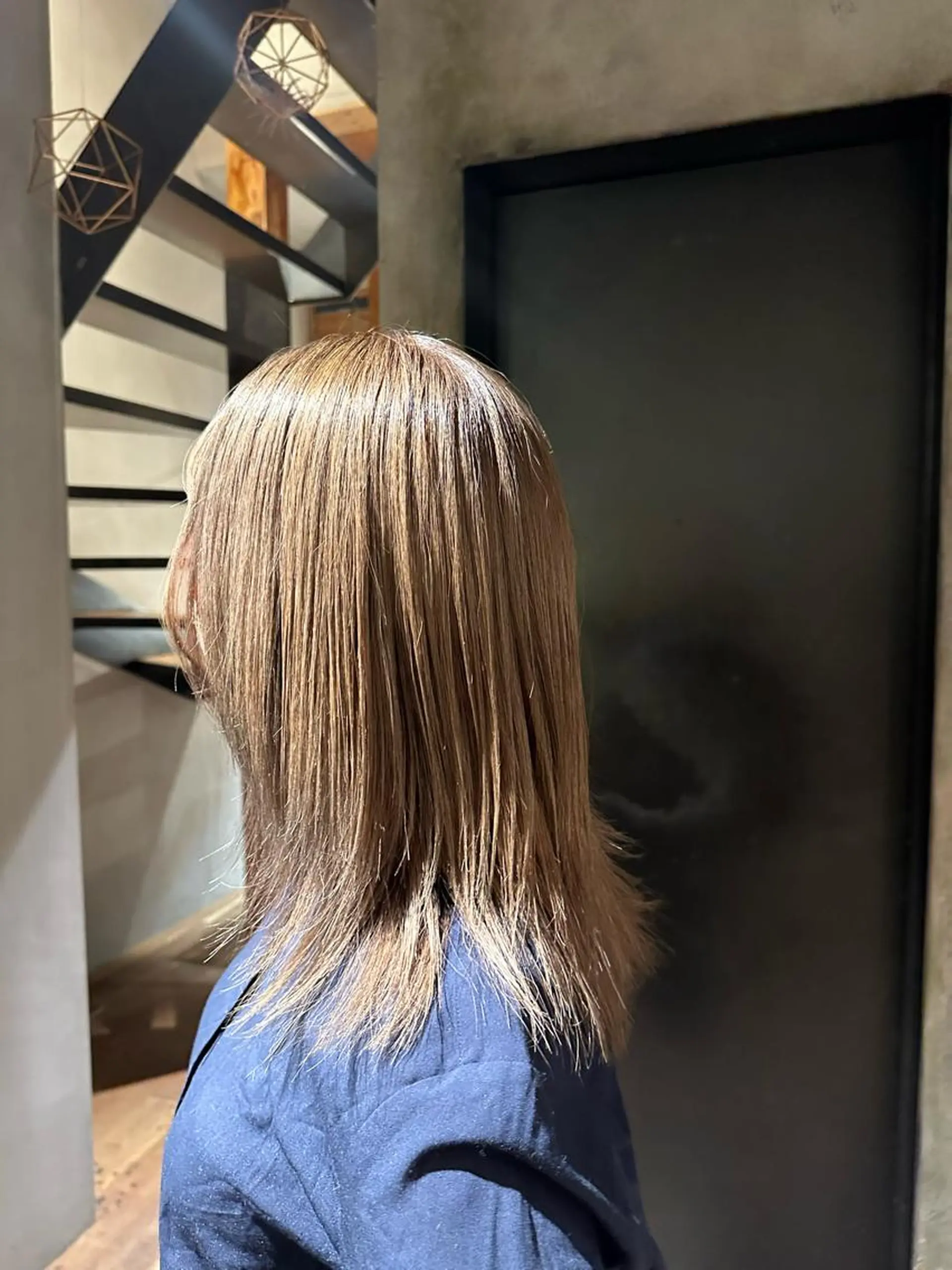 カラー ベージュカラー ブリーチ ミルクティーベージュ arbos/鳳美容室 mahoのヘアスタイル