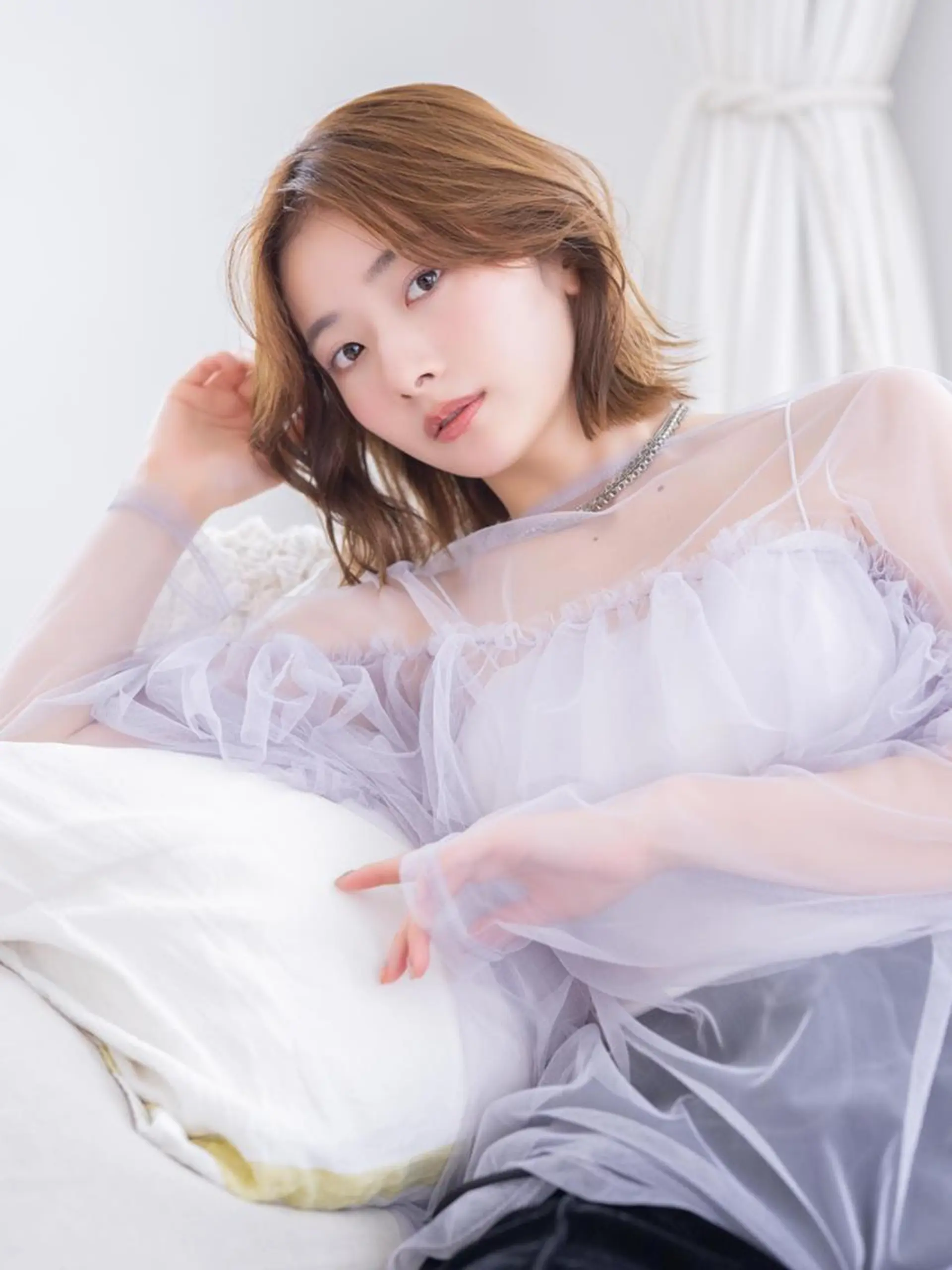 ショート Eight White／AIRIのヘアスタイル