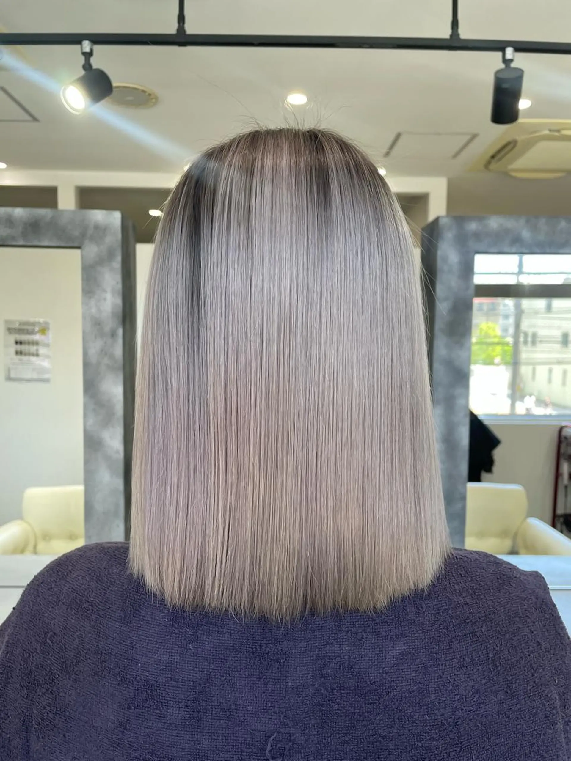 ミディアム カラー ブリーチ ピンクカラー ホワイトピンク トリートメント Merlyosaka 早川未来のヘアスタイル