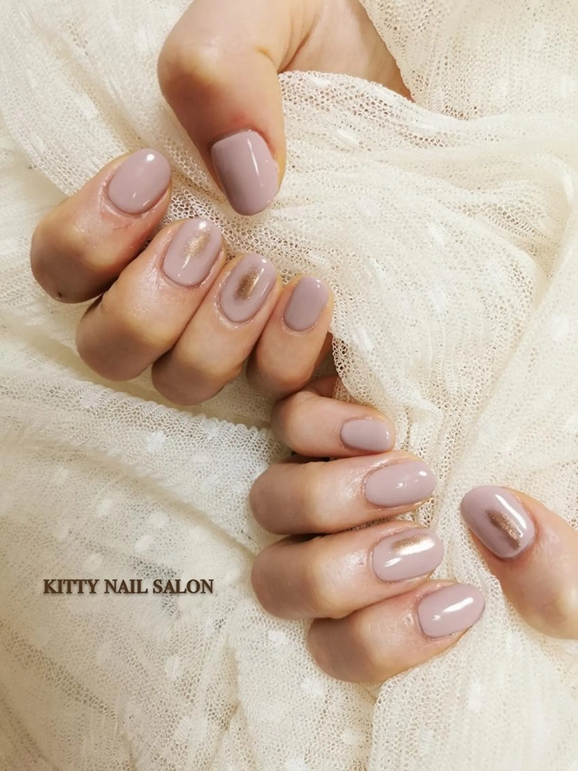 ネイル ミラーネイル kitty nail salonのネイルデザイン