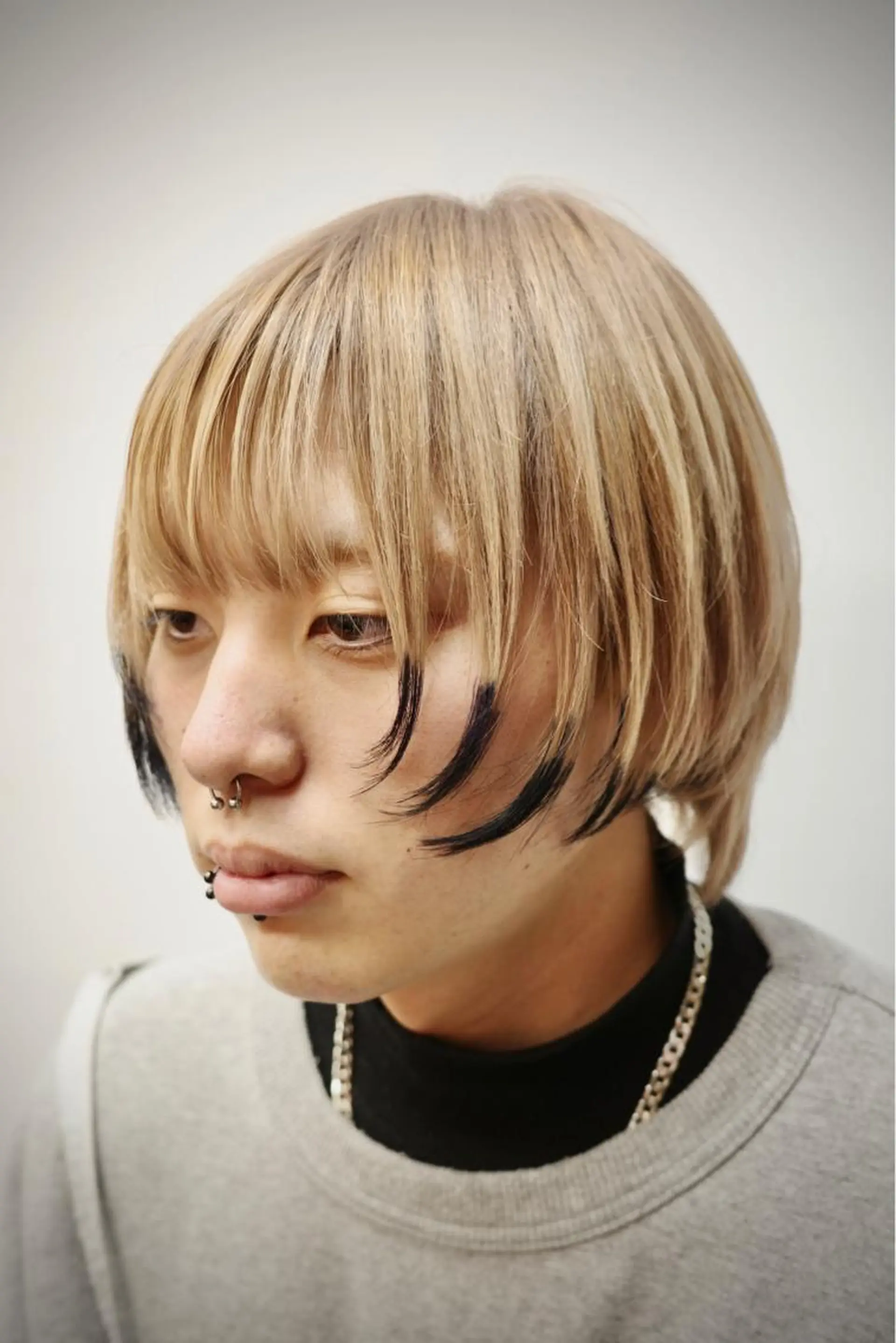 ショート カラー バレイヤージュ ブリーチ ケアブリーチ ダブルカラー ハイライトカラー Koichi Satoのヘアスタイル