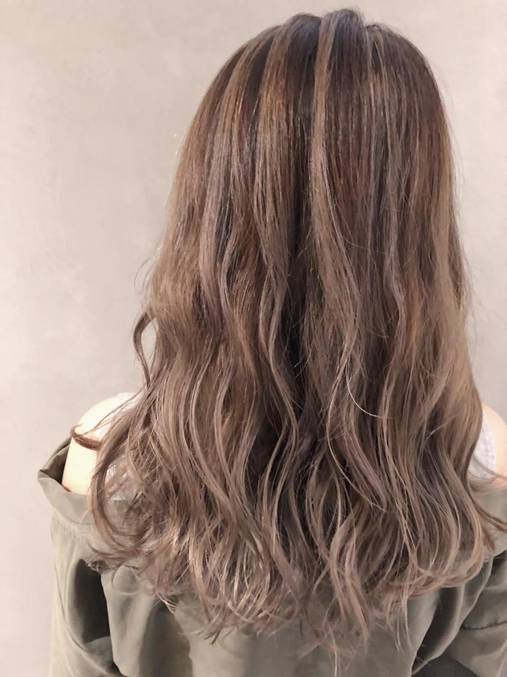 セミロング カラー ヘアカラー 🧡ショートの達人 🧡SHOのヘアスタイル